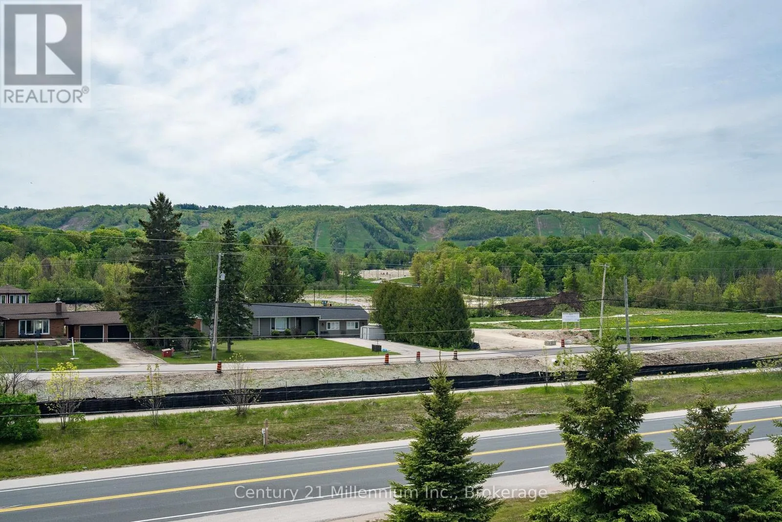 15 - 209707 HWY 26, #15