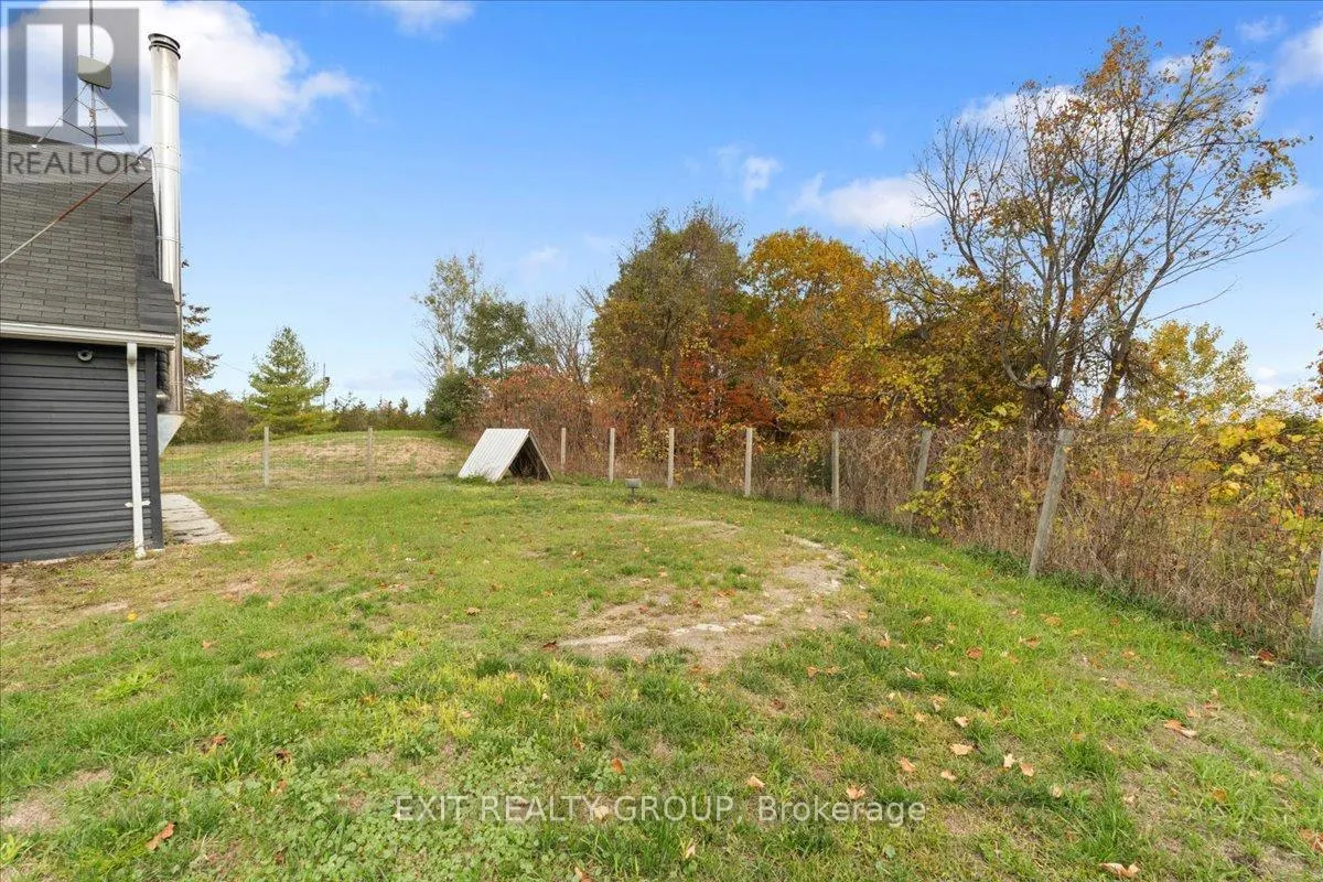 895 ENGLISH SETTLEMENT ROAD