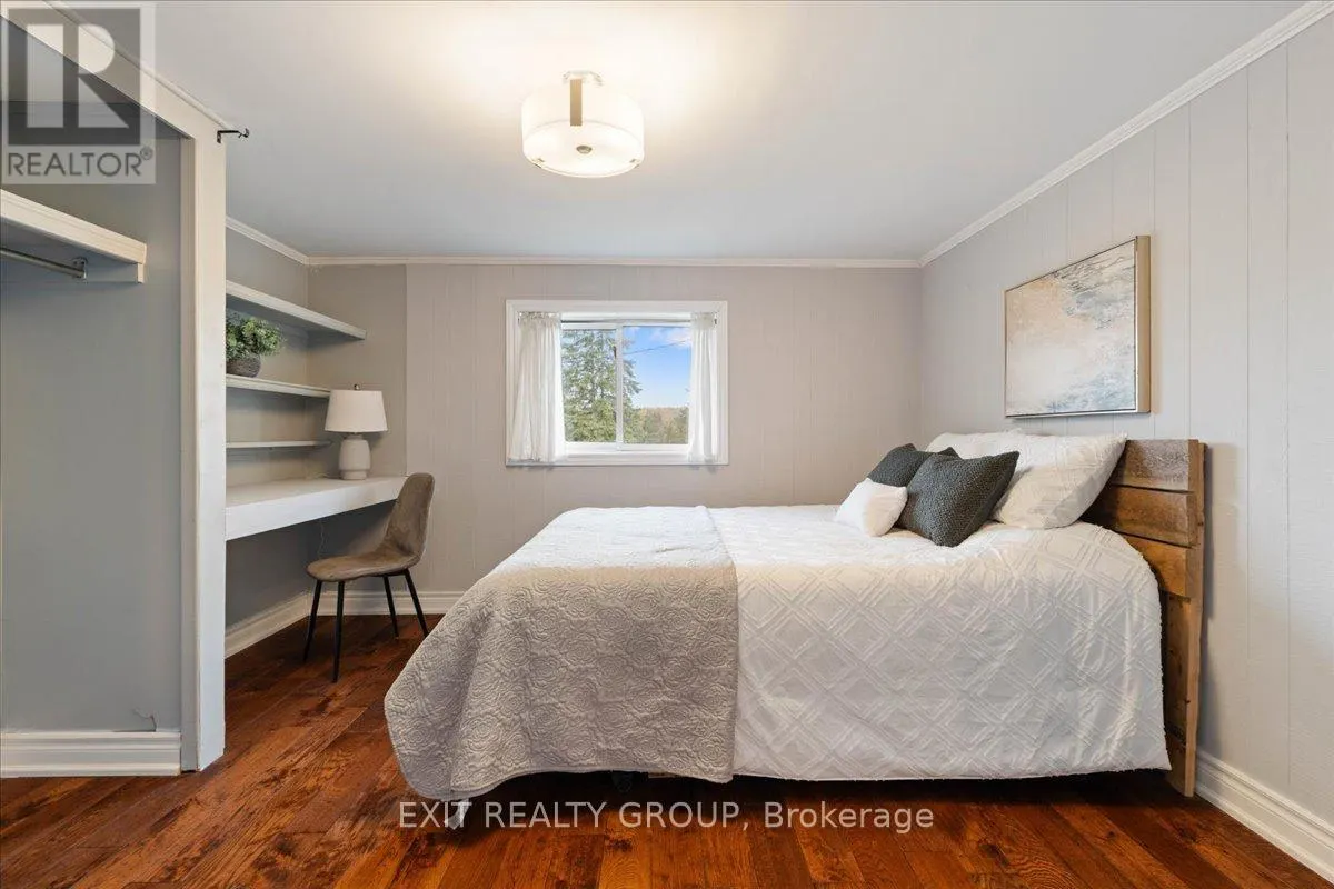 895 ENGLISH SETTLEMENT ROAD