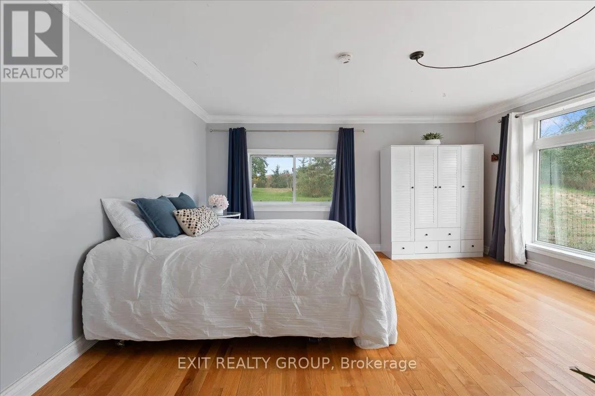 895 ENGLISH SETTLEMENT ROAD