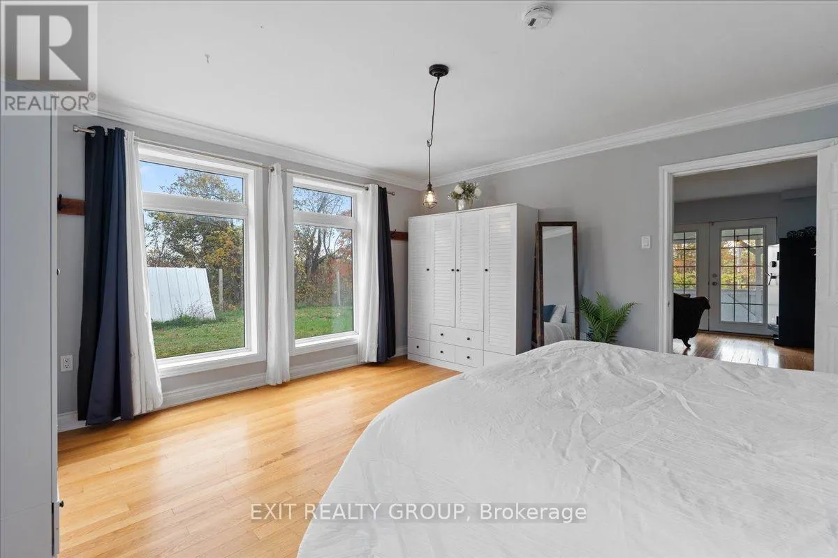 895 ENGLISH SETTLEMENT ROAD