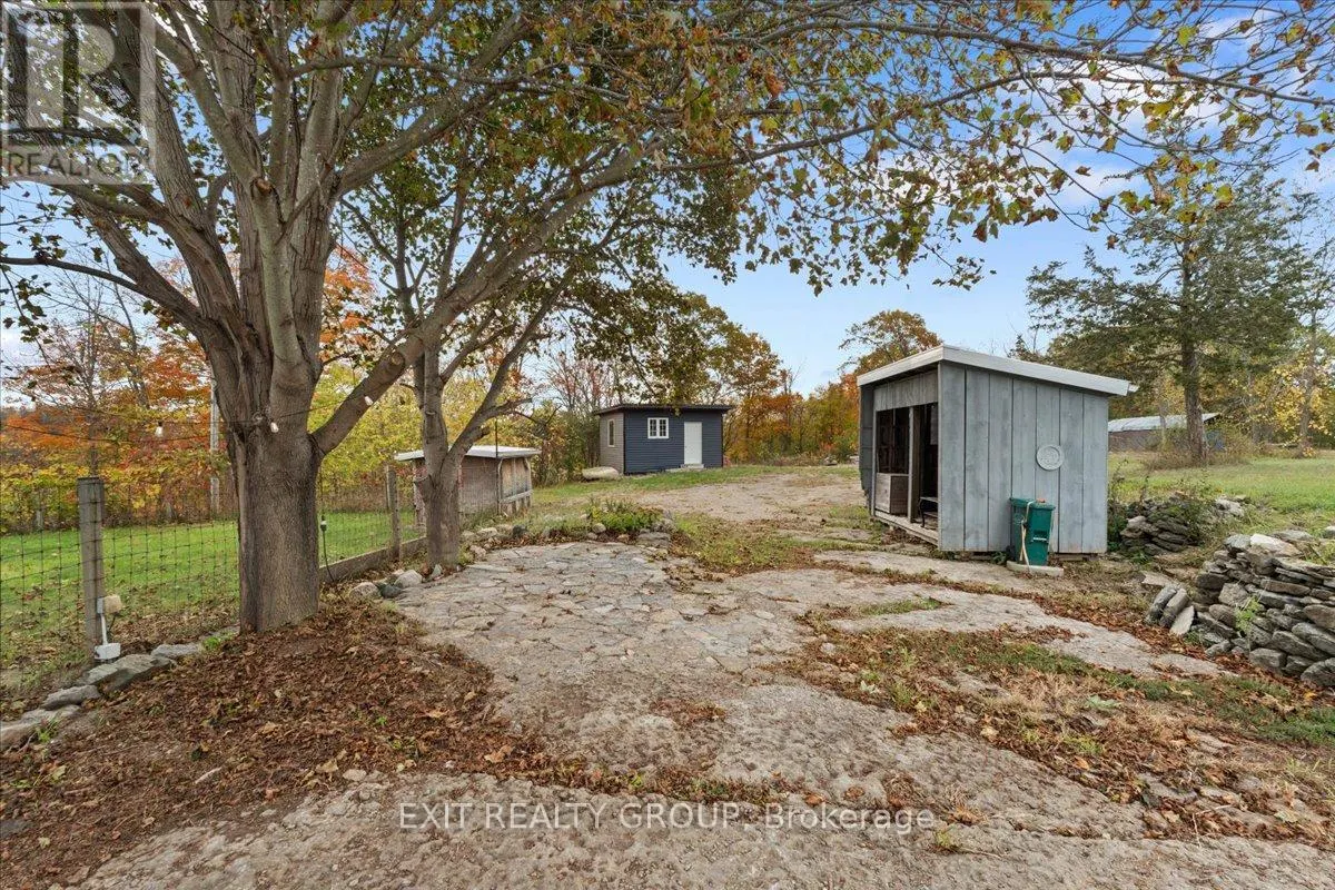 895 ENGLISH SETTLEMENT ROAD