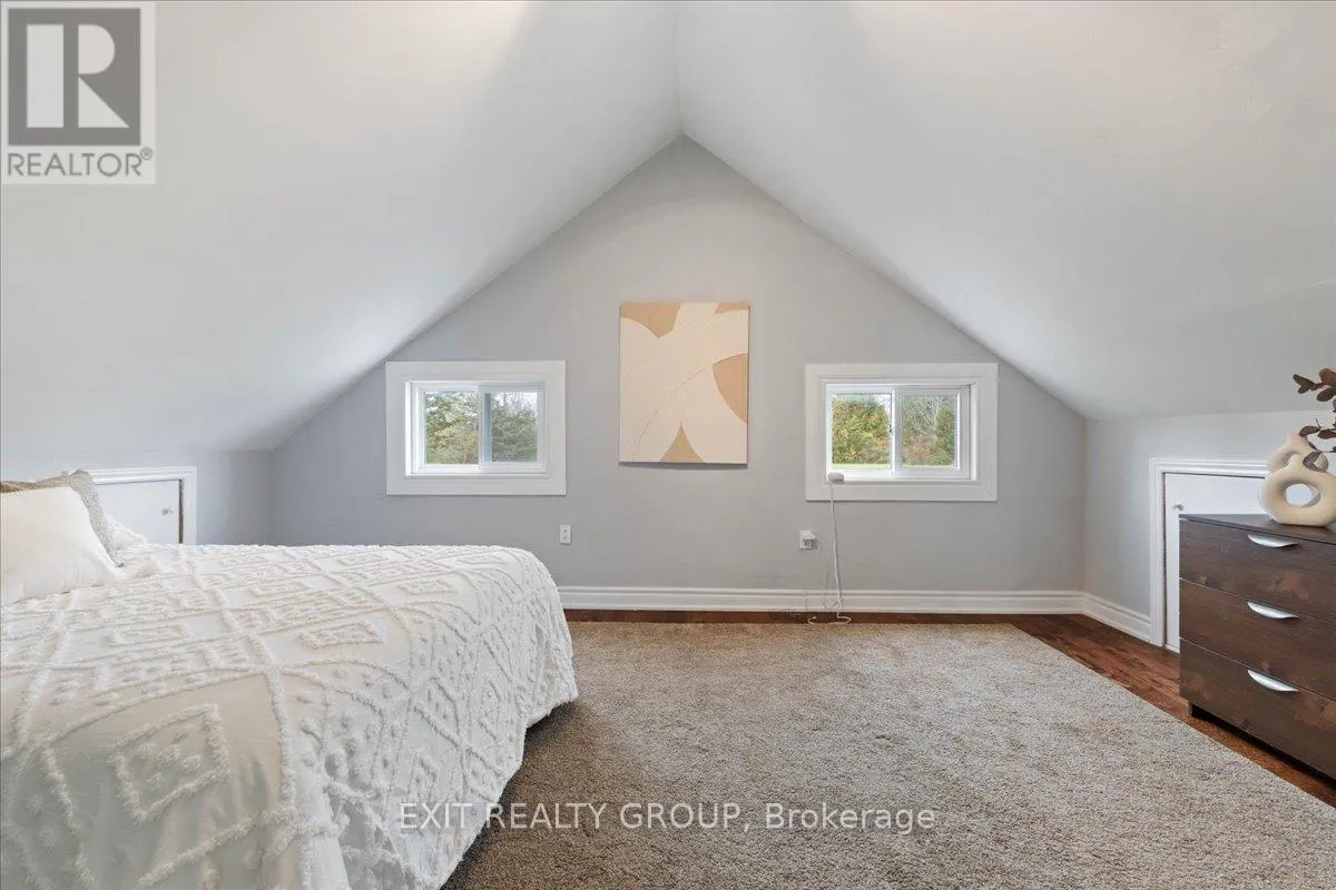 895 ENGLISH SETTLEMENT ROAD