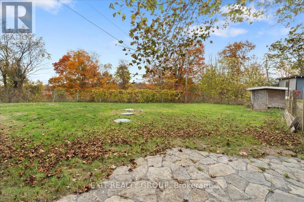 895 ENGLISH SETTLEMENT ROAD