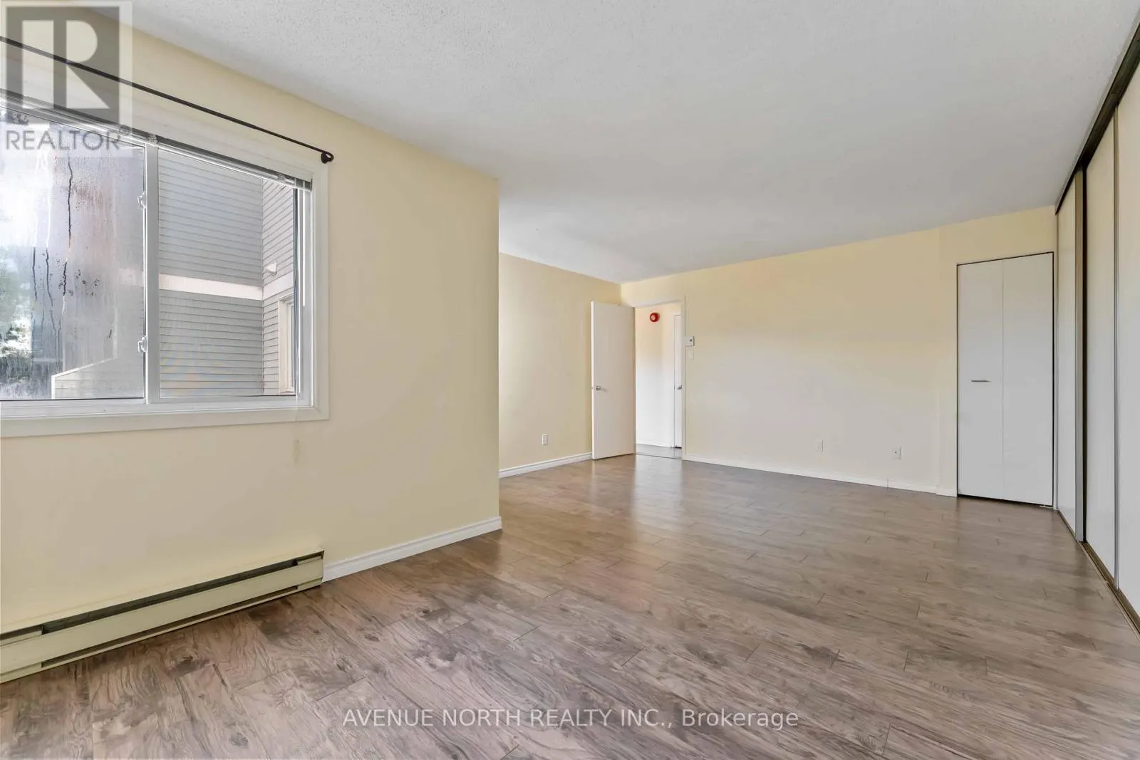 200 - 214 VIEWMOUNT DRIVE