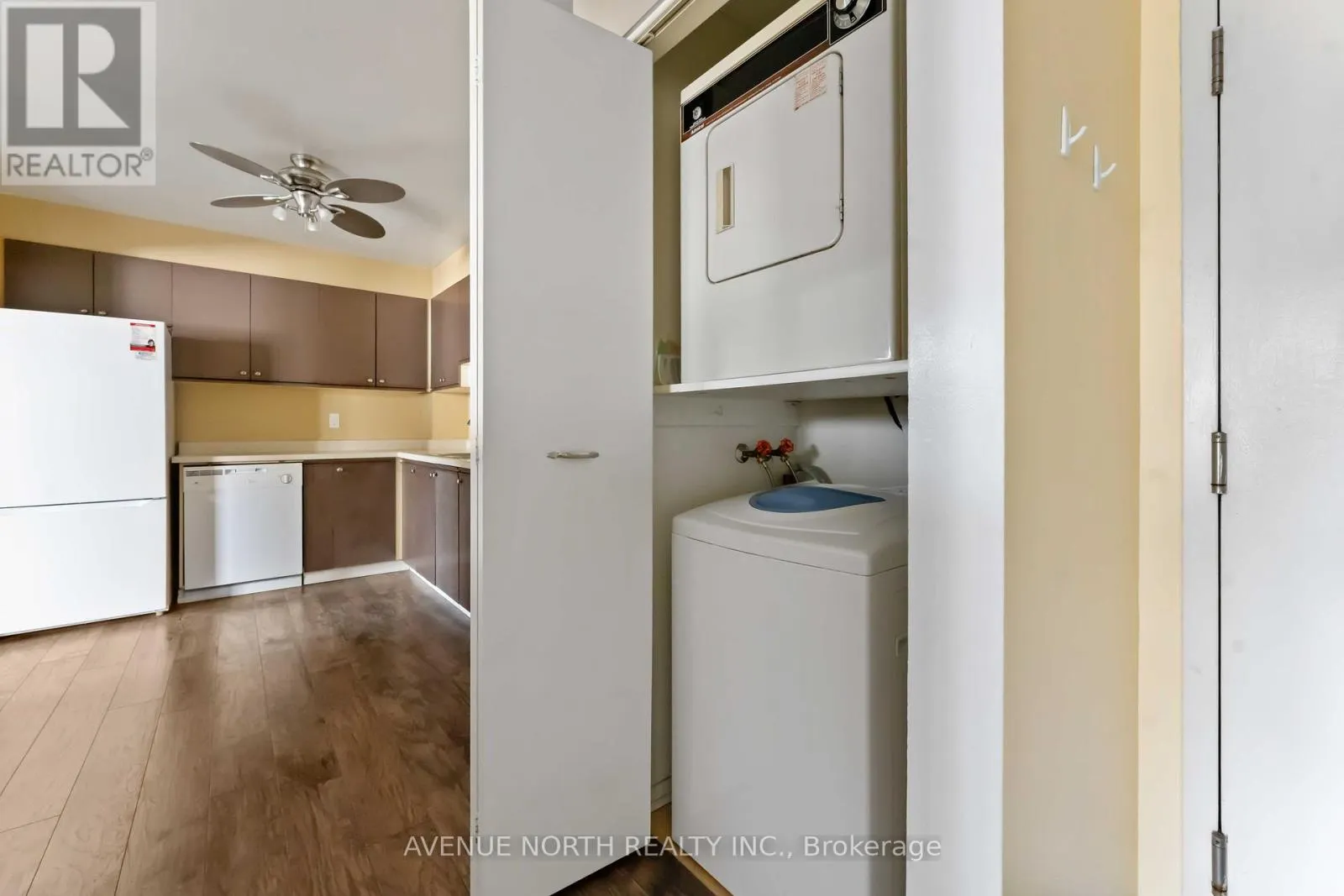 200 - 214 VIEWMOUNT DRIVE