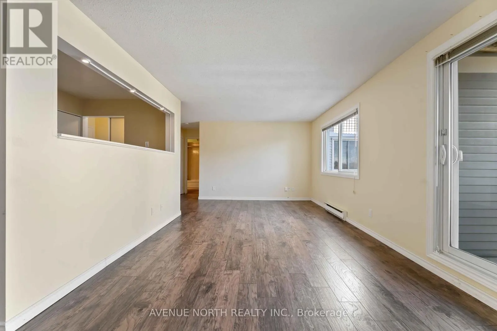 200 - 214 VIEWMOUNT DRIVE
