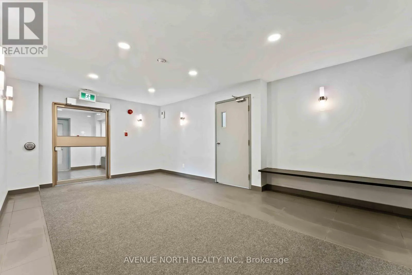 200 - 214 VIEWMOUNT DRIVE