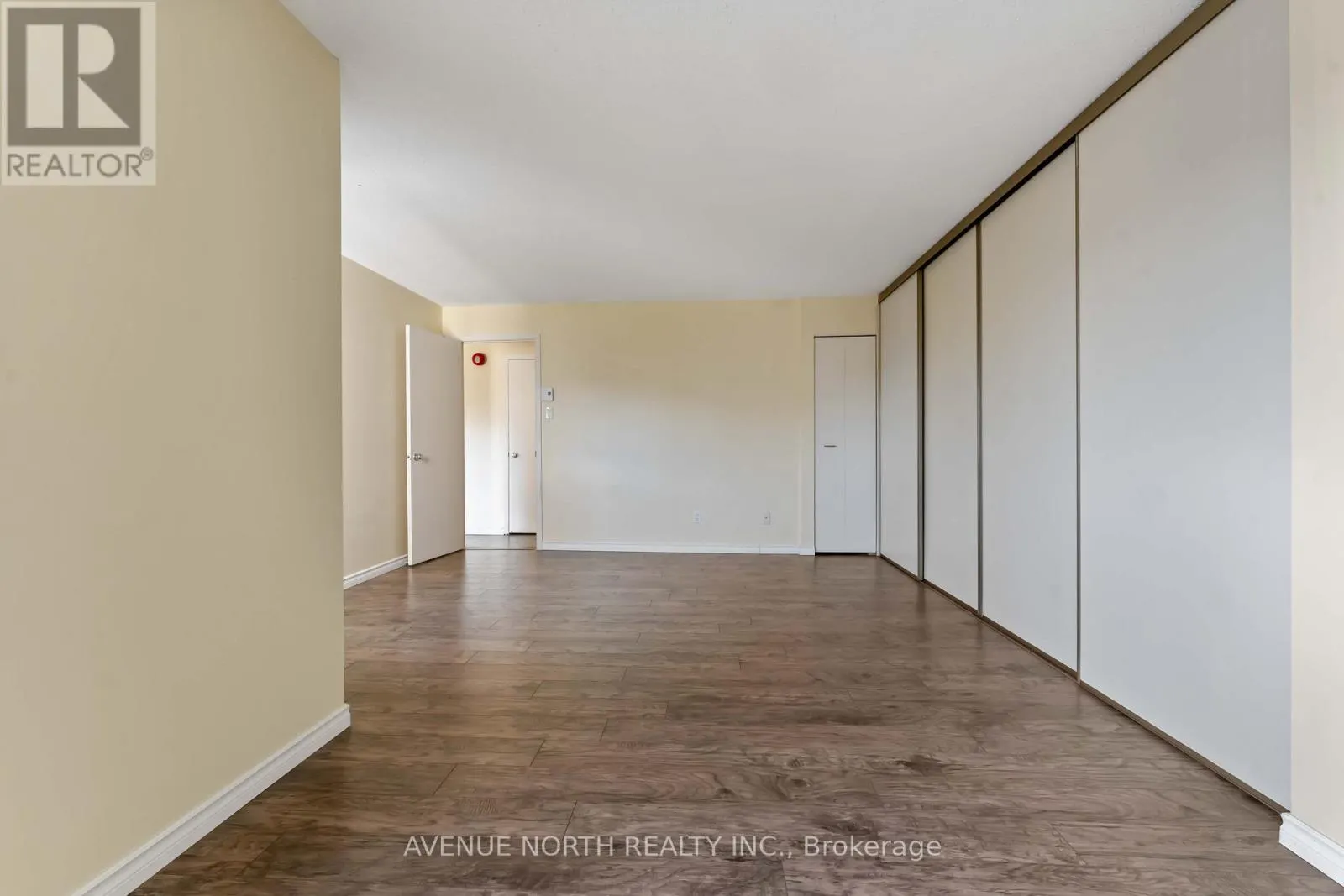 200 - 214 VIEWMOUNT DRIVE