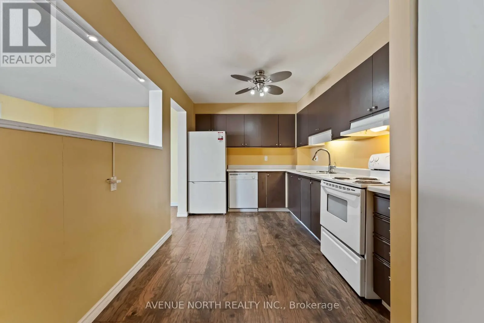 200 - 214 VIEWMOUNT DRIVE