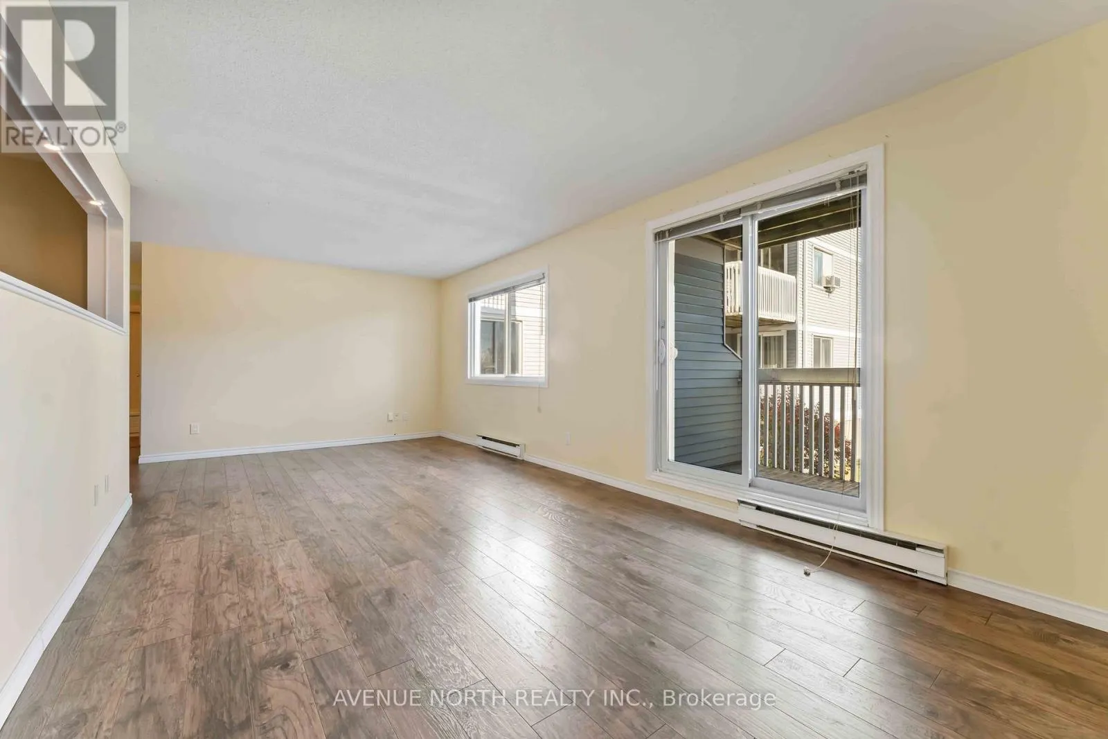 200 - 214 VIEWMOUNT DRIVE