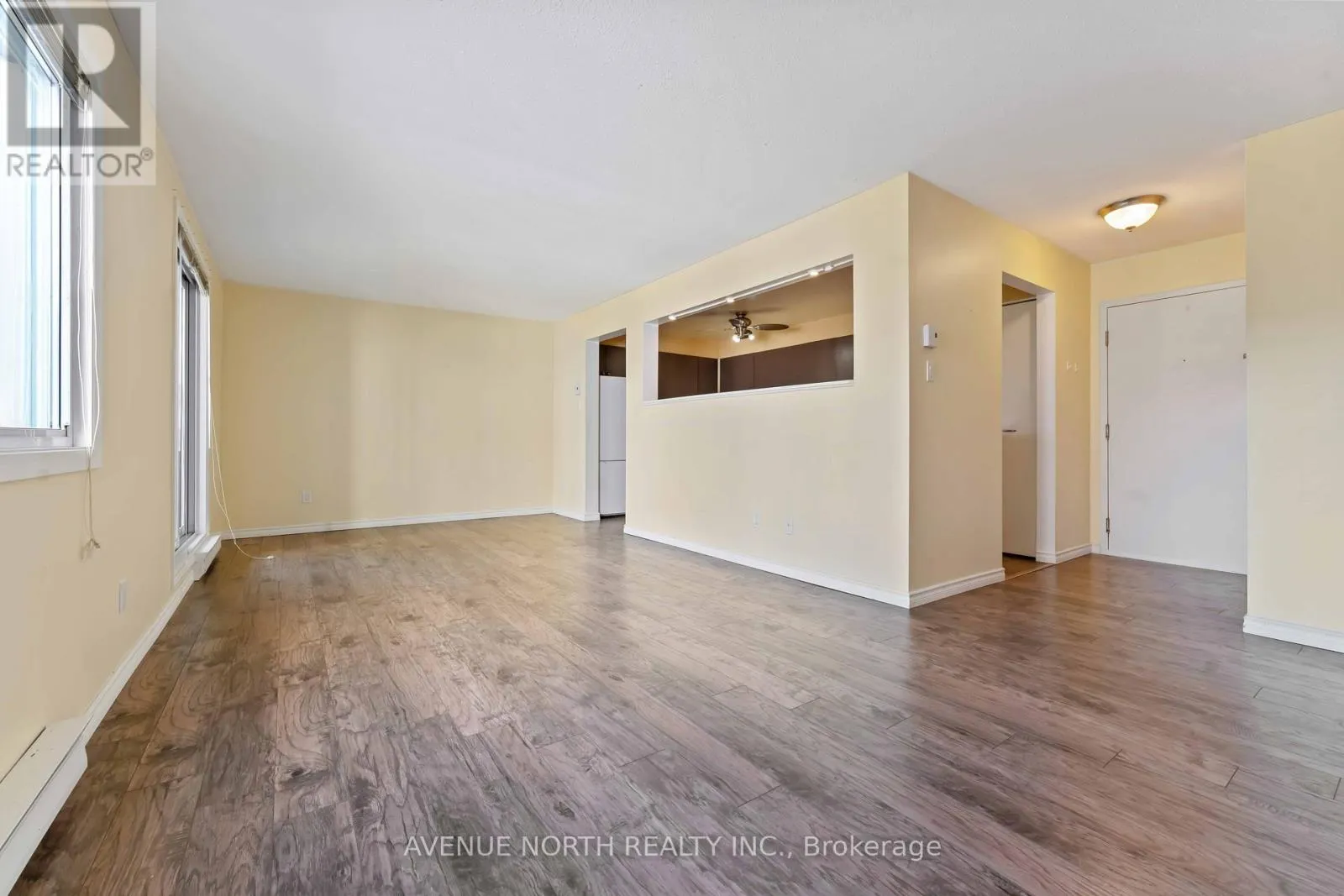200 - 214 VIEWMOUNT DRIVE