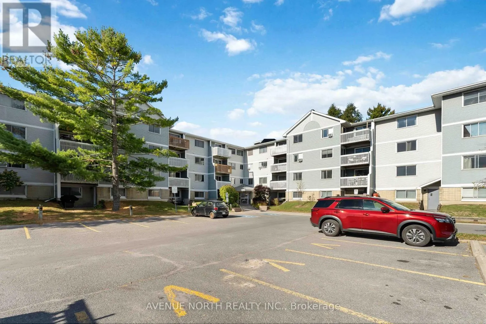 200 - 214 VIEWMOUNT DRIVE