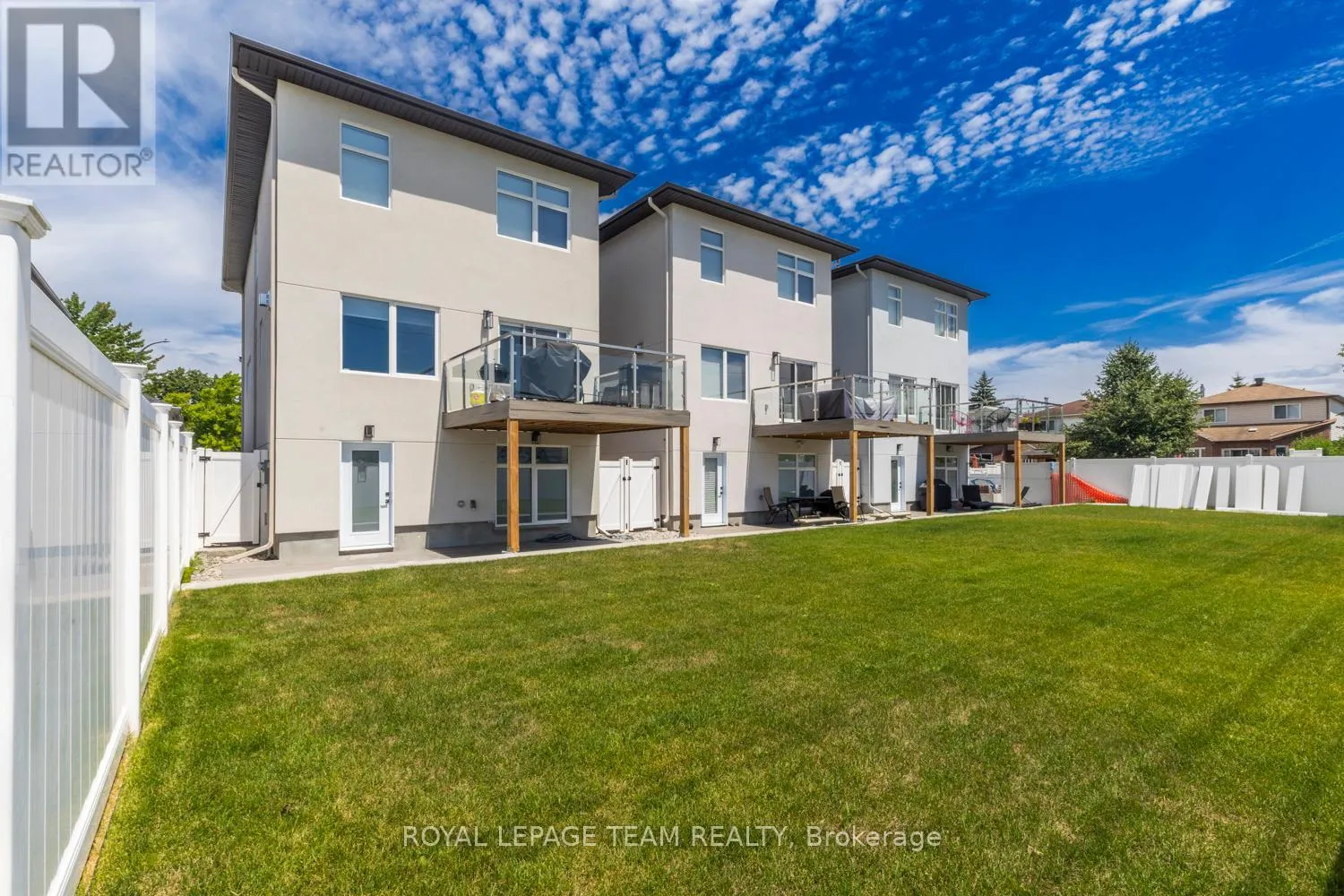 16 MELVILLE DRIVE