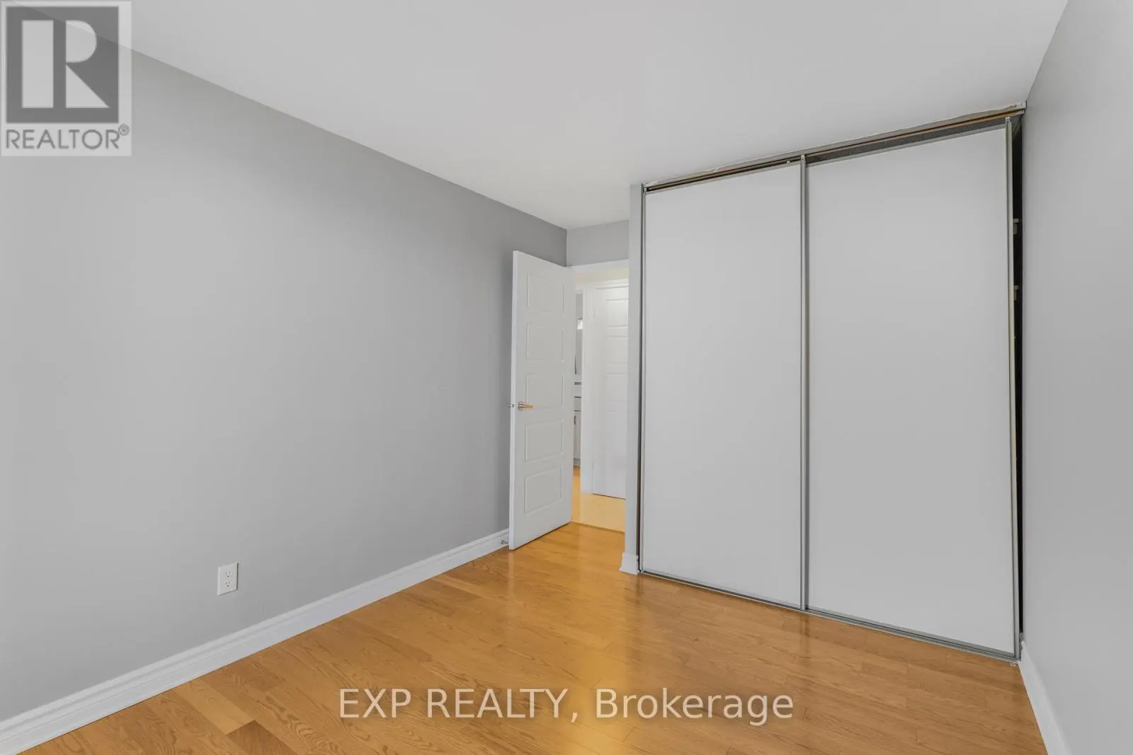 1501 - 1081 AMBLESIDE DRIVE