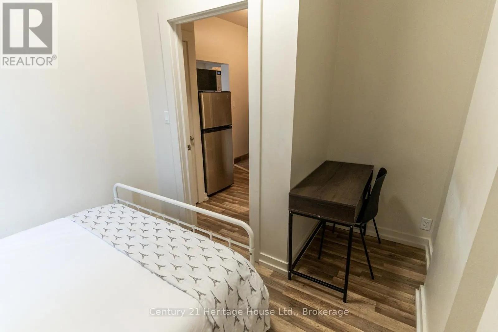 A - 210 WILSON STREET, #A