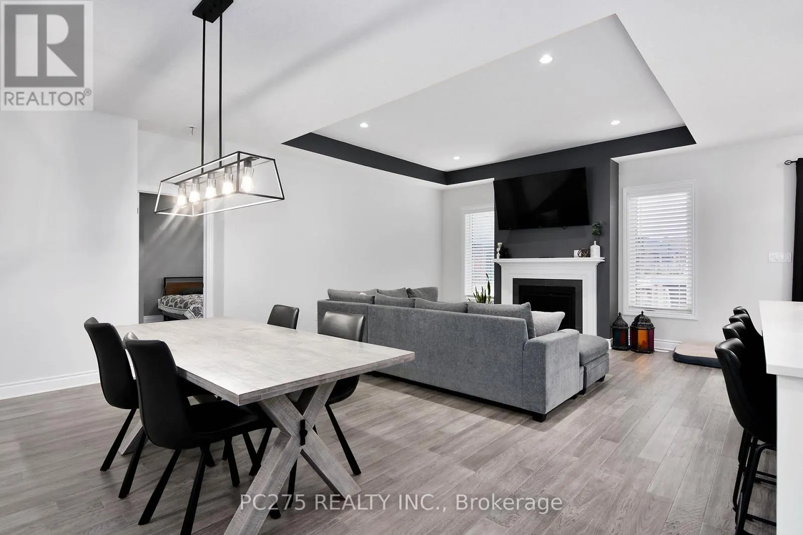 10 - 2022 UPPERPOINT BOULEVARD, #10