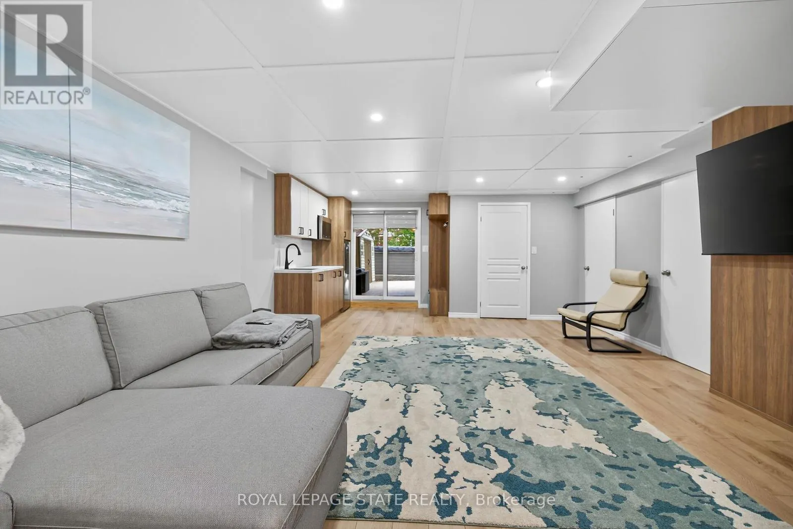 181 SPRINGVIEW DRIVE