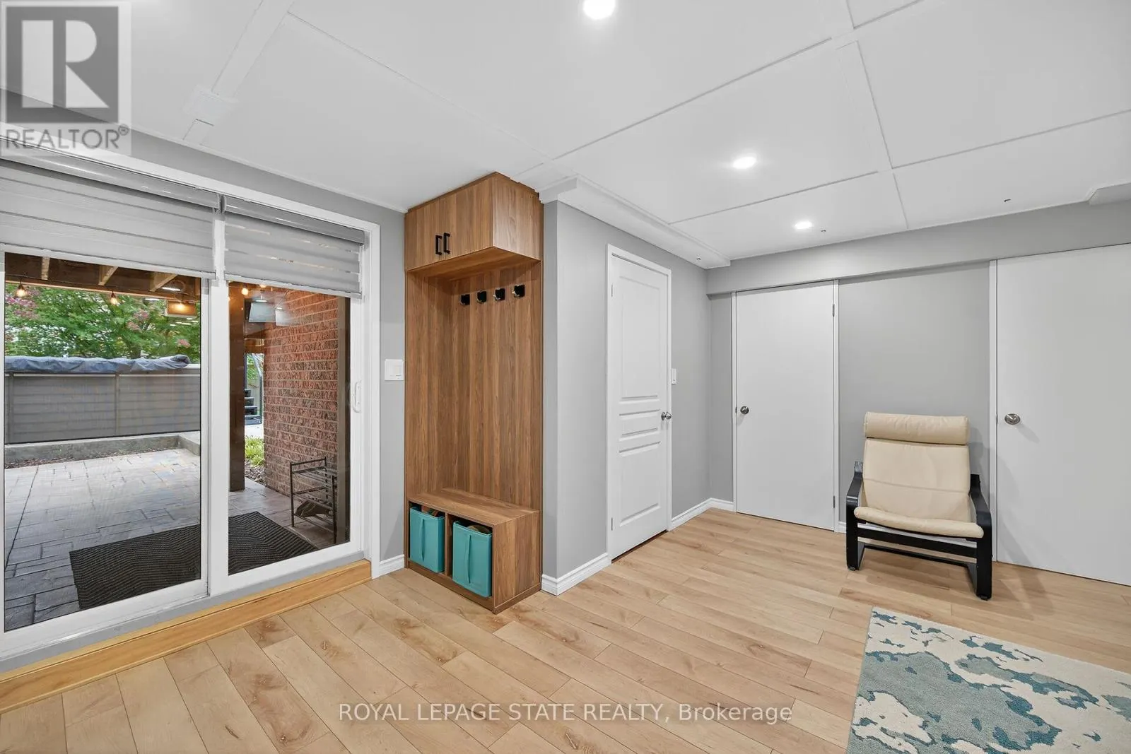 181 SPRINGVIEW DRIVE