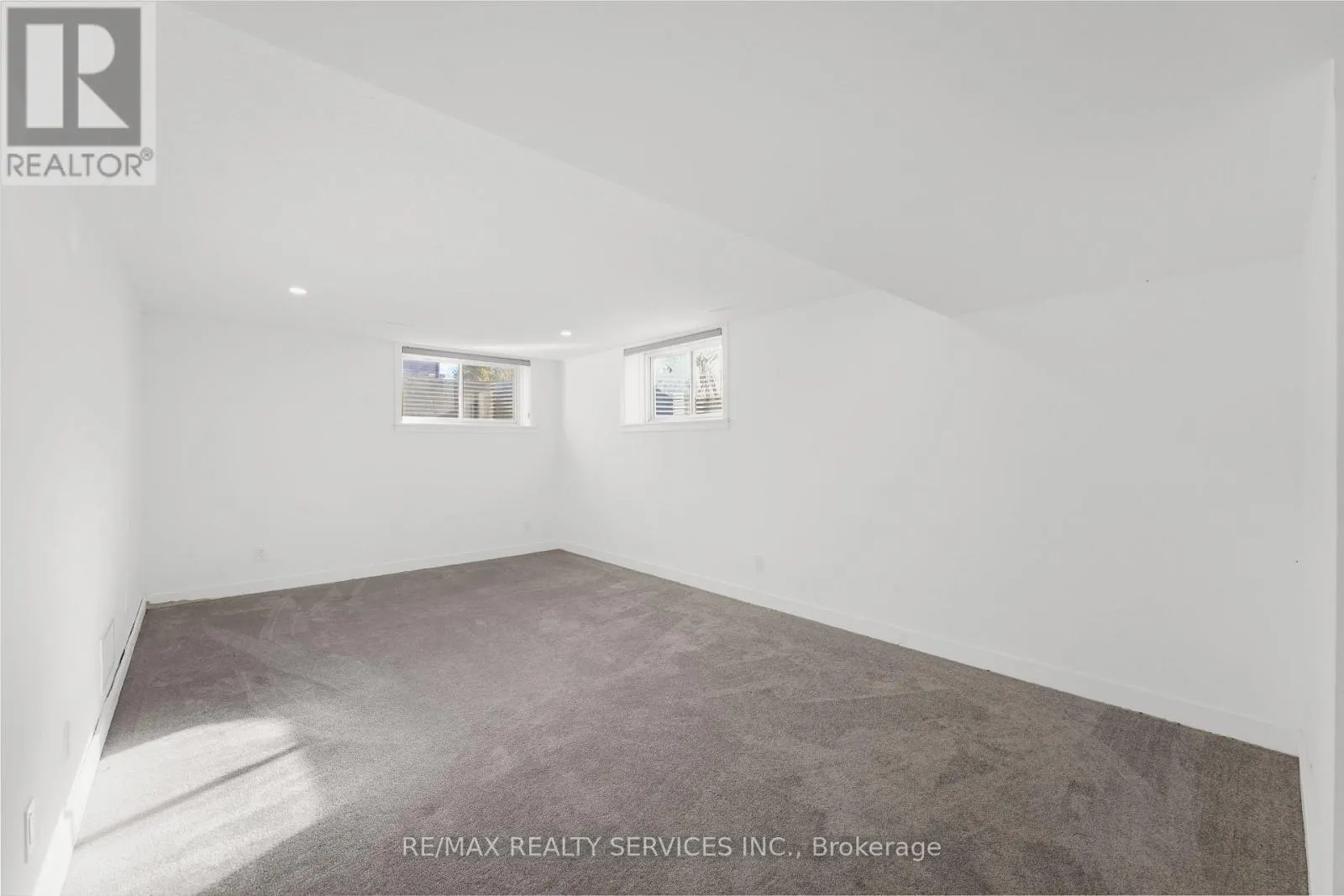 51 MOOSONEE CRESCENT
