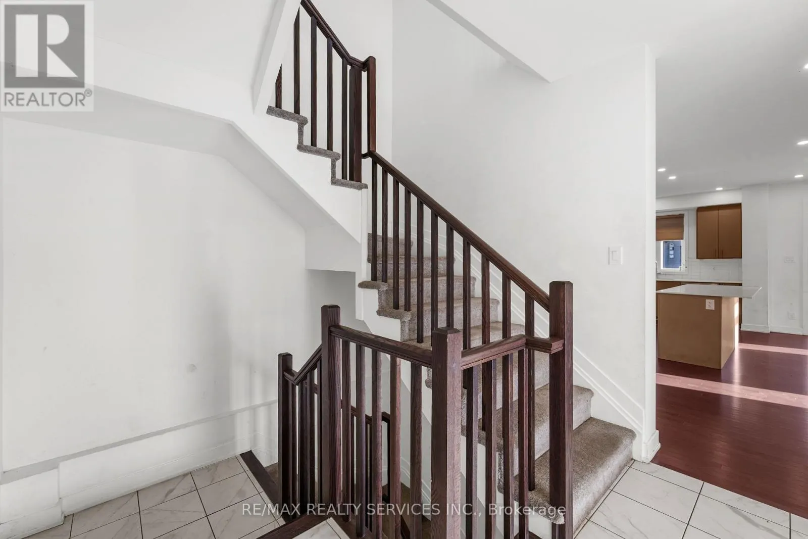 51 MOOSONEE CRESCENT