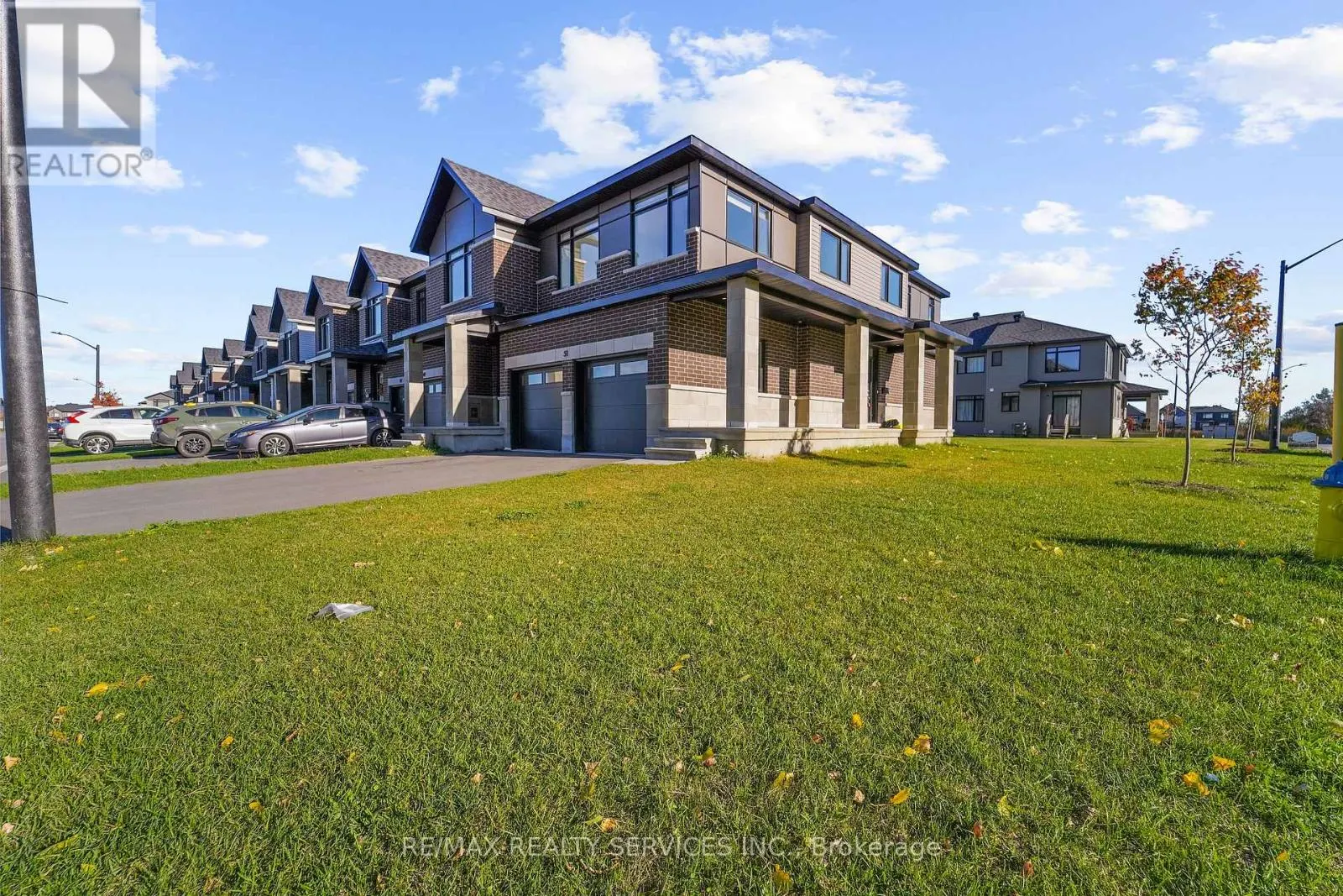 51 MOOSONEE CRESCENT