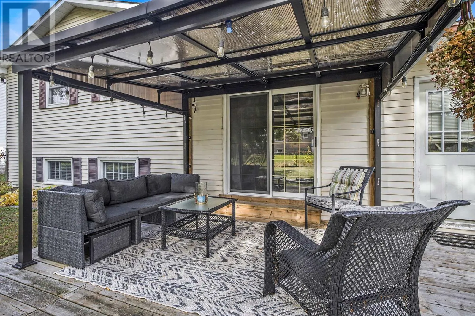 6 FAIRLANE DRIVE