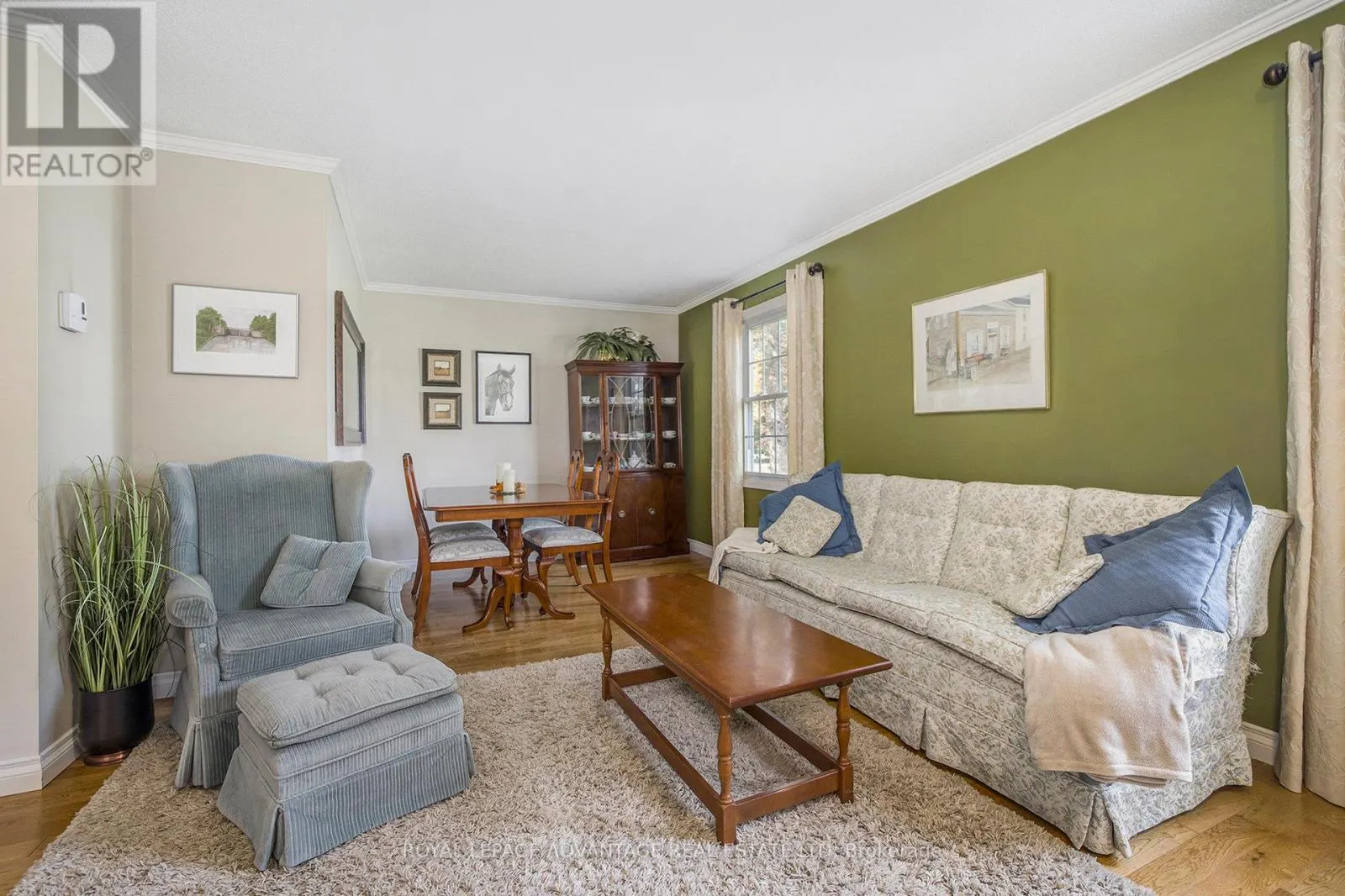 6 FAIRLANE DRIVE