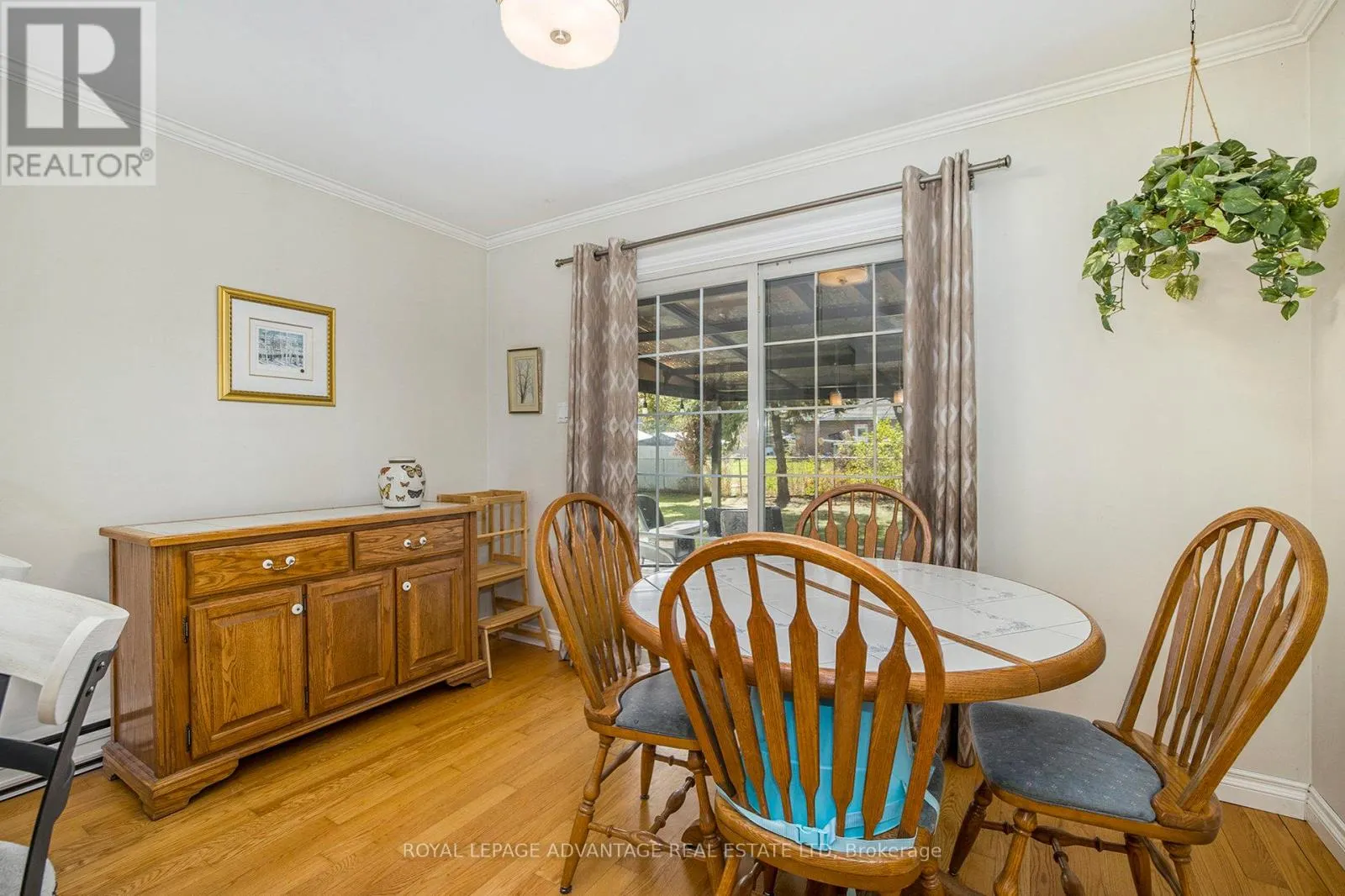 6 FAIRLANE DRIVE