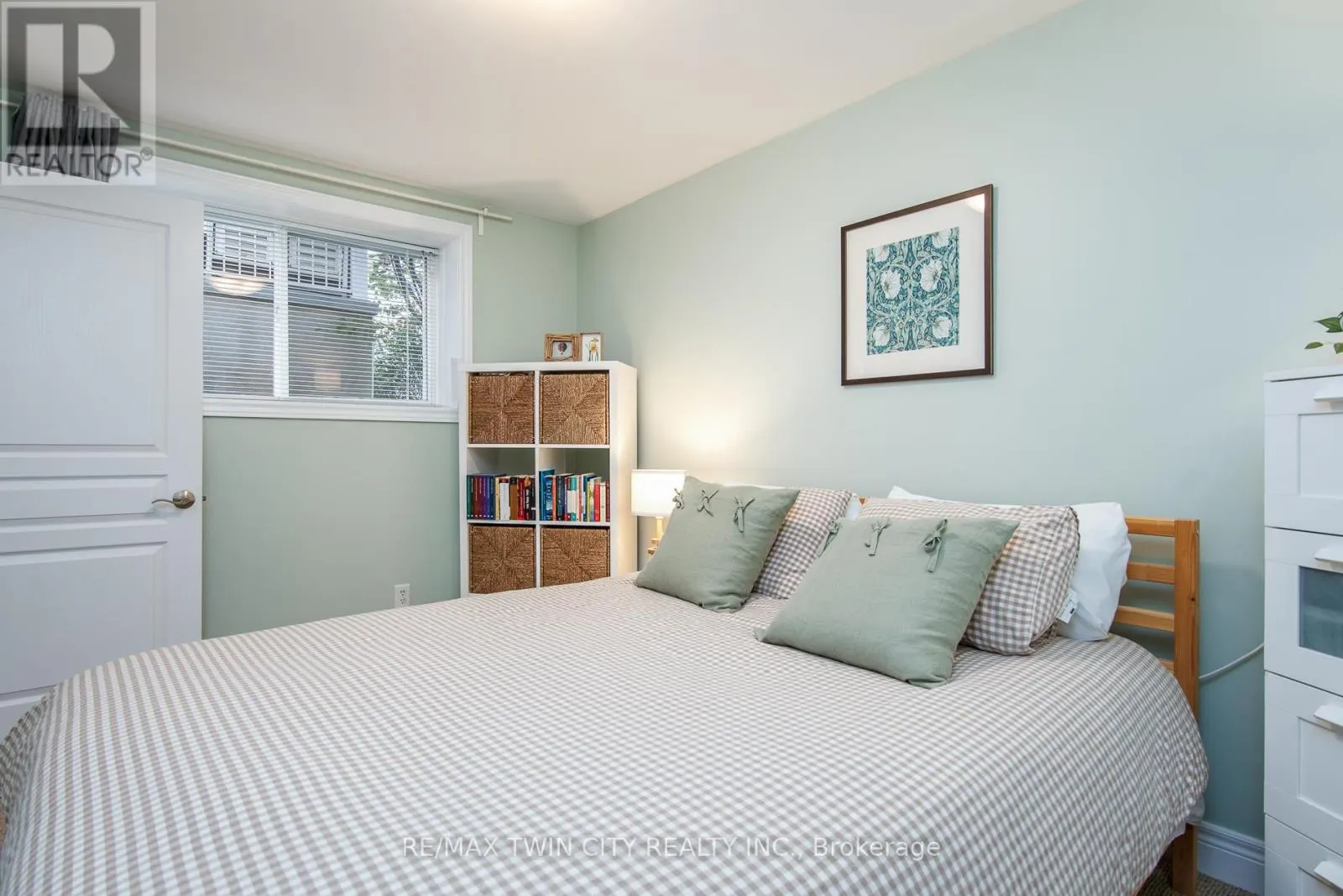 8D - 139 BRIGHTON STREET