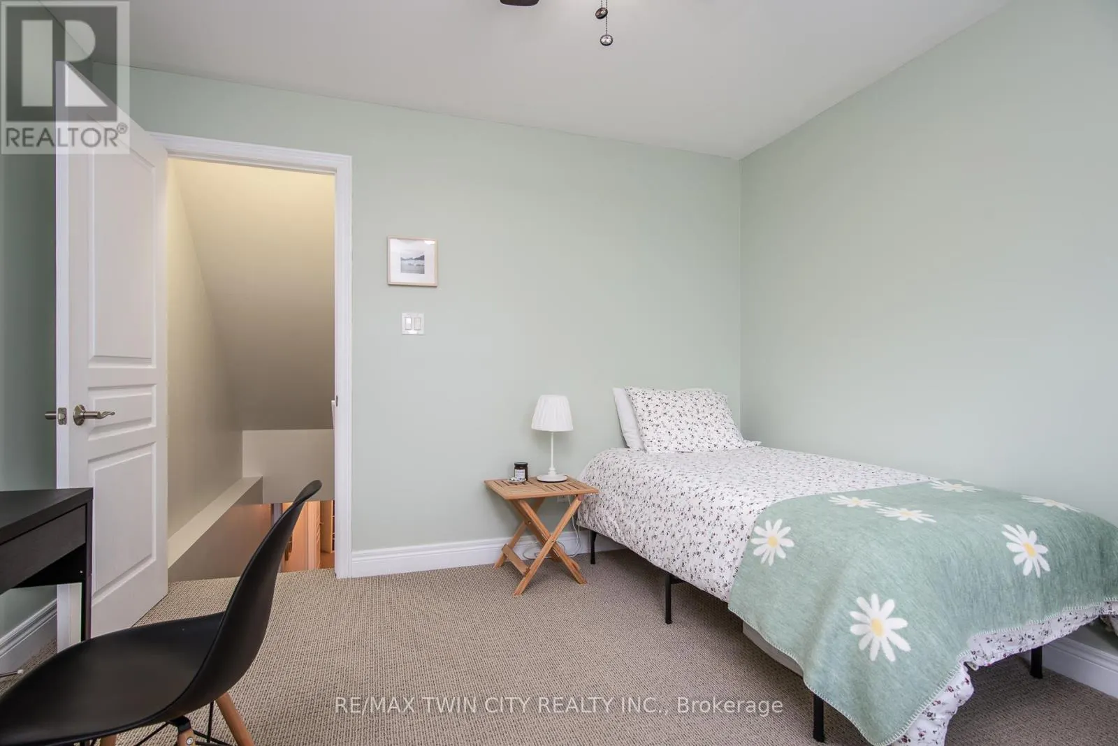 8D - 139 BRIGHTON STREET