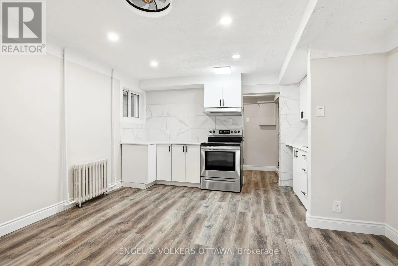 5 - 287 ST LAURENT BOULEVARD