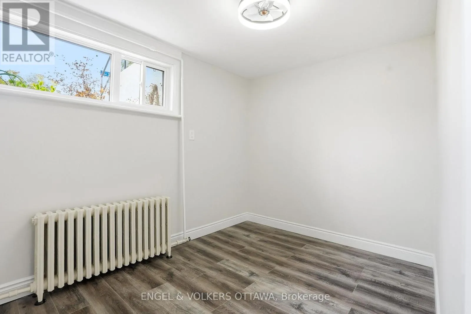 5 - 287 ST LAURENT BOULEVARD