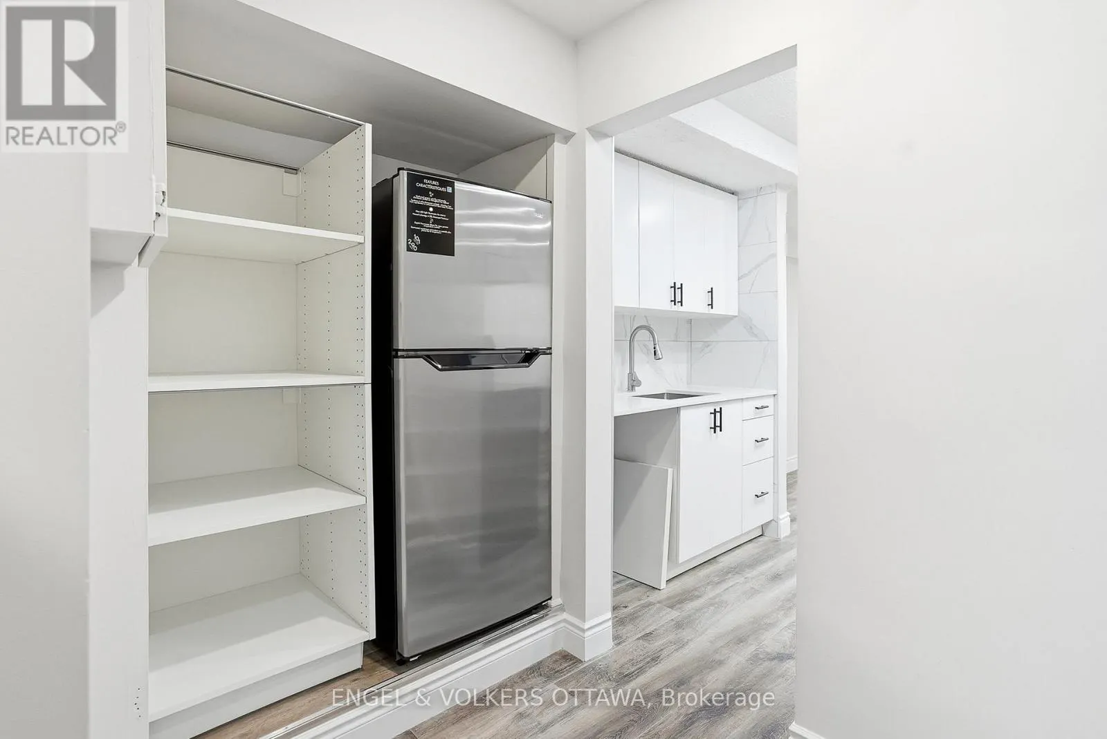 5 - 287 ST LAURENT BOULEVARD