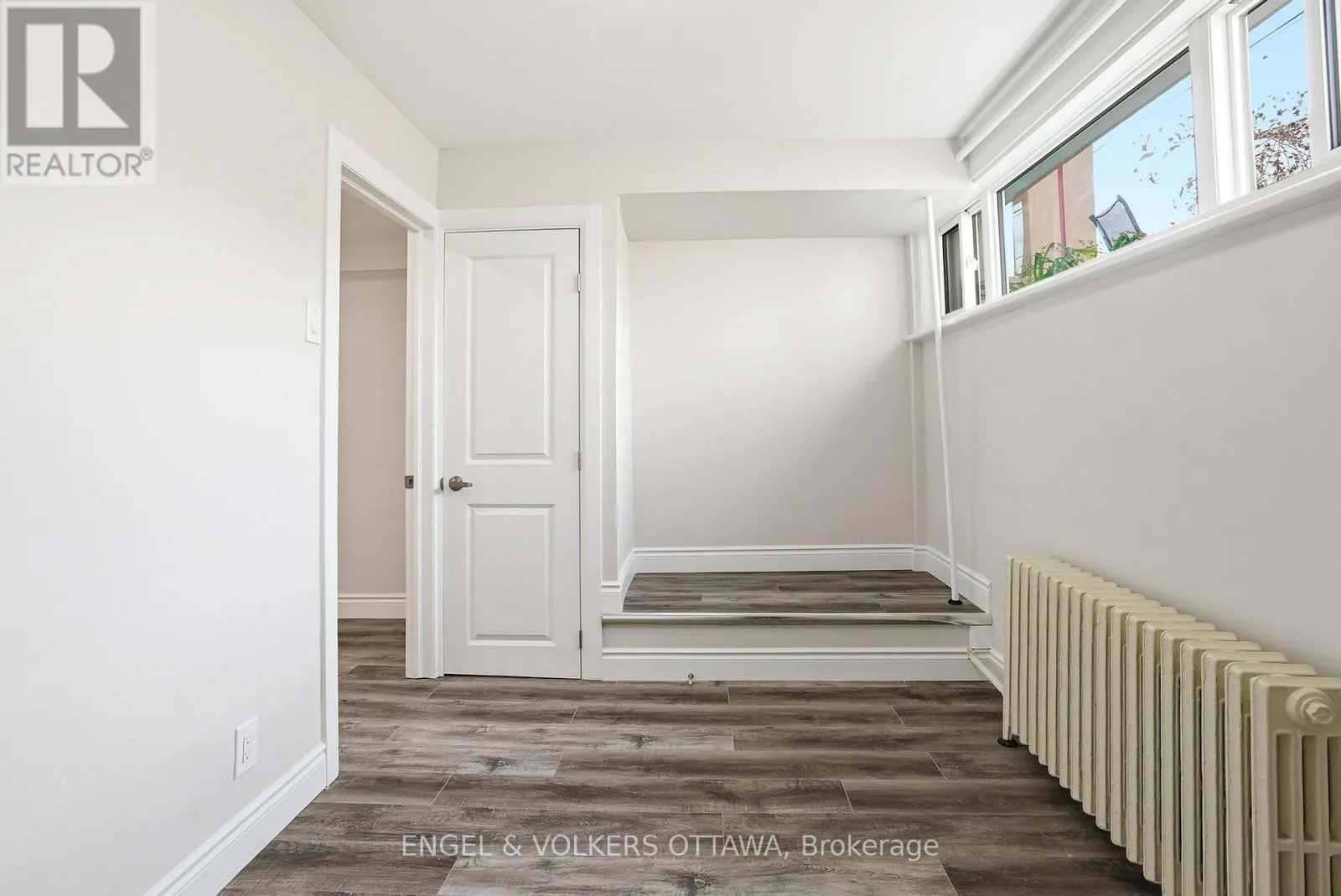 5 - 287 ST LAURENT BOULEVARD