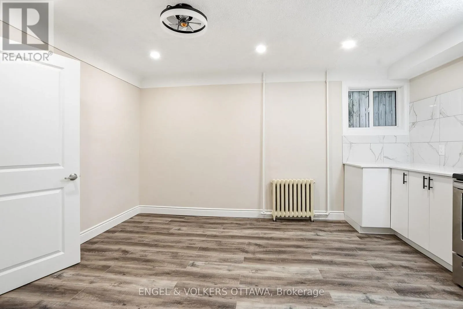 5 - 287 ST LAURENT BOULEVARD