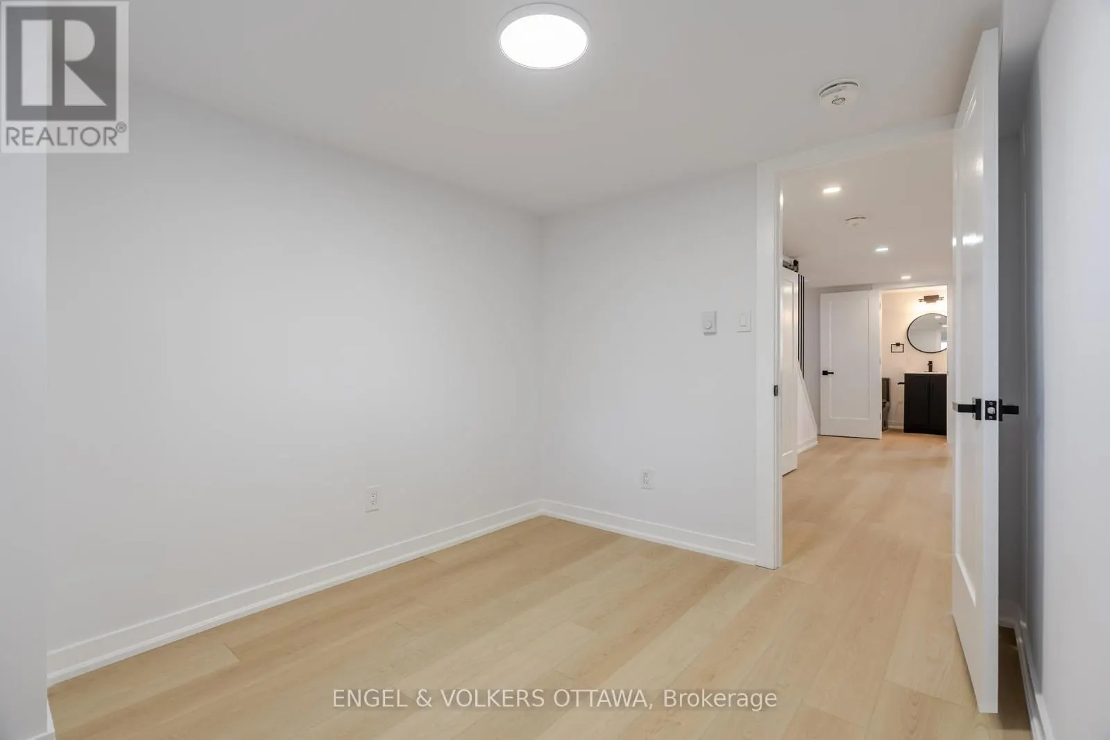 1487 MORISSET AVENUE