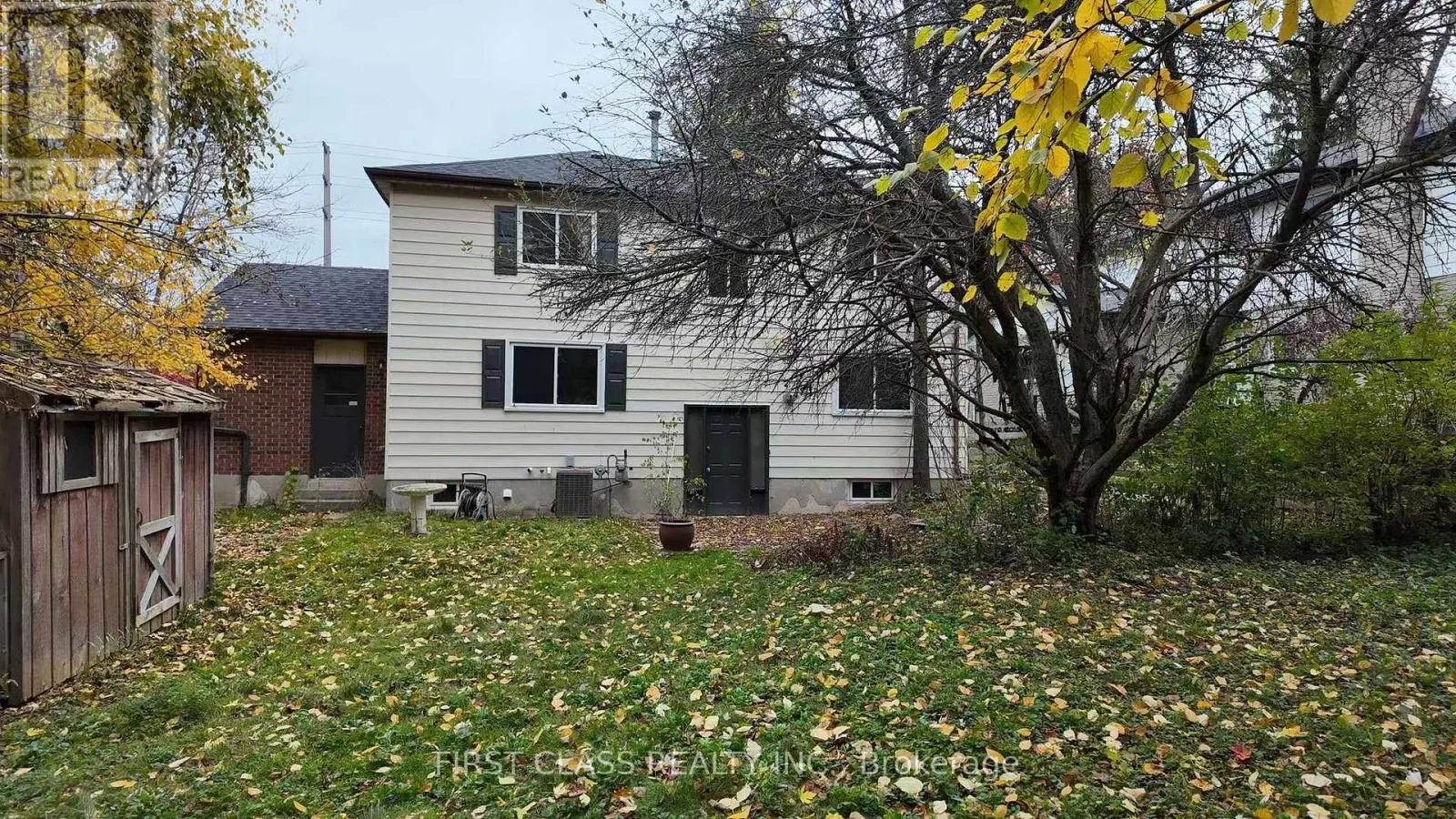 576 KORTRIGHT ROAD W