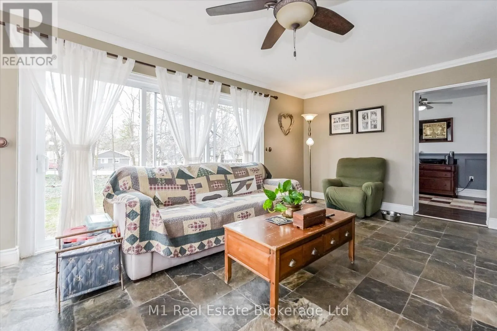 119 JOHN STREET W
