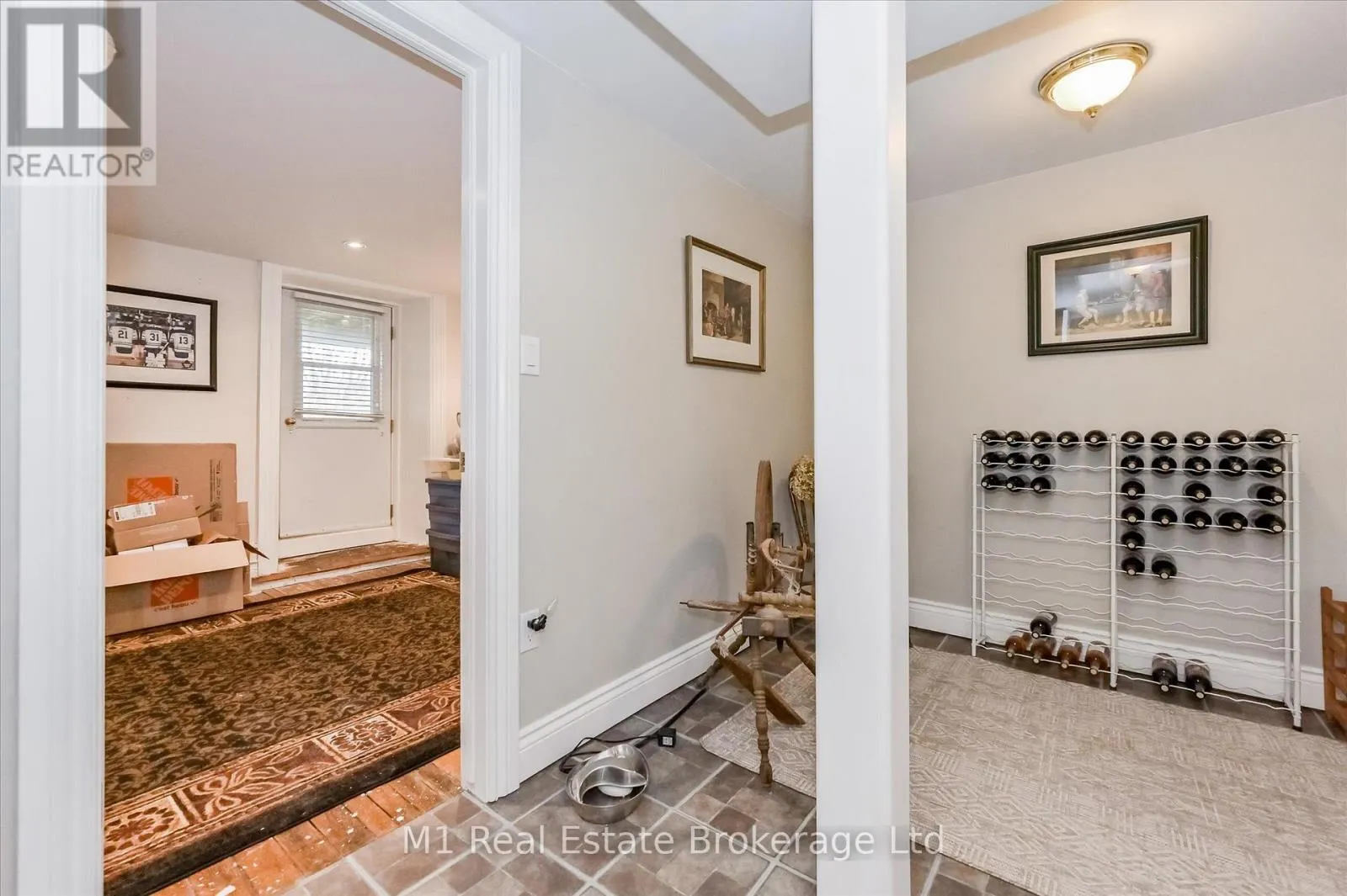 119 JOHN STREET W