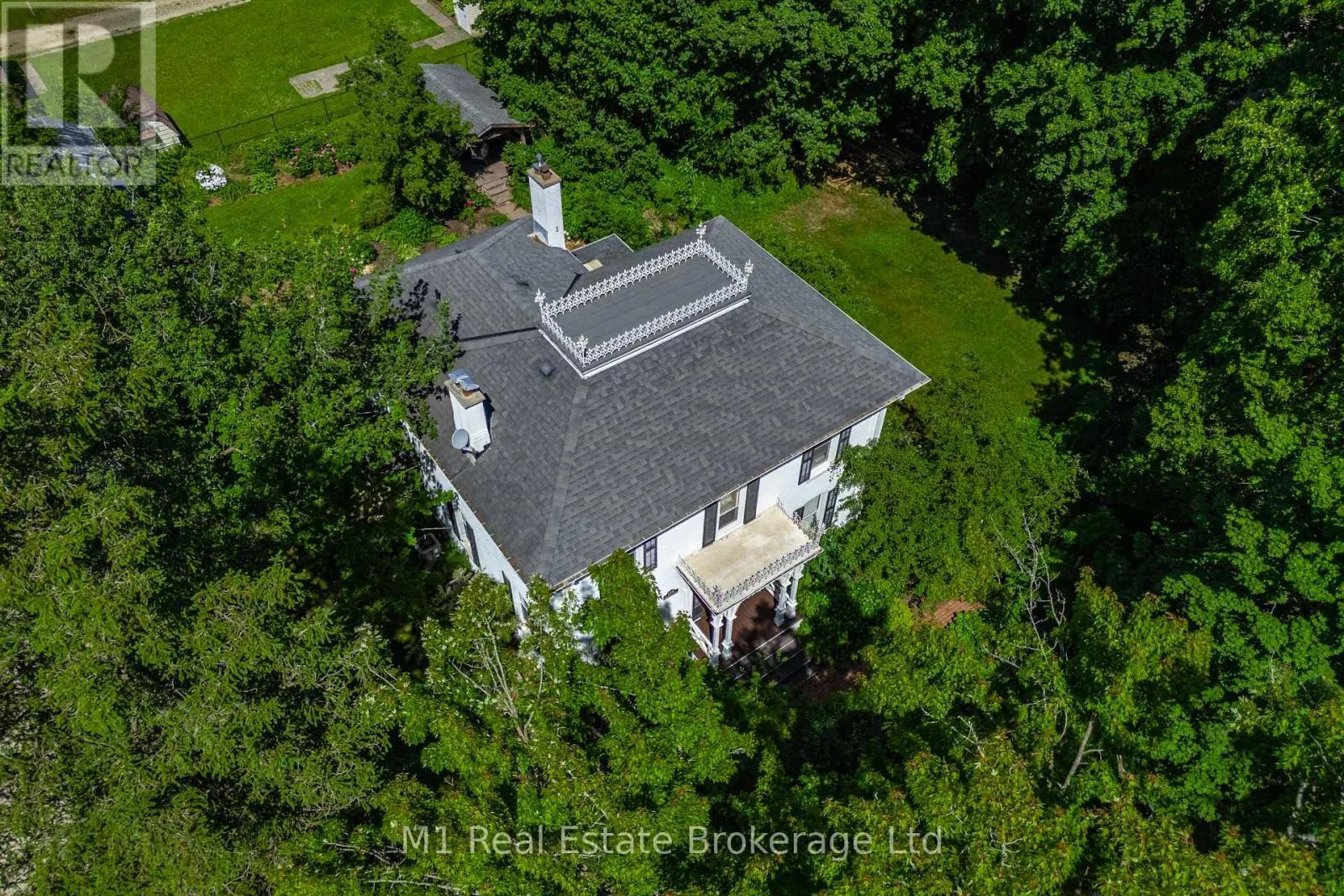 119 JOHN STREET W