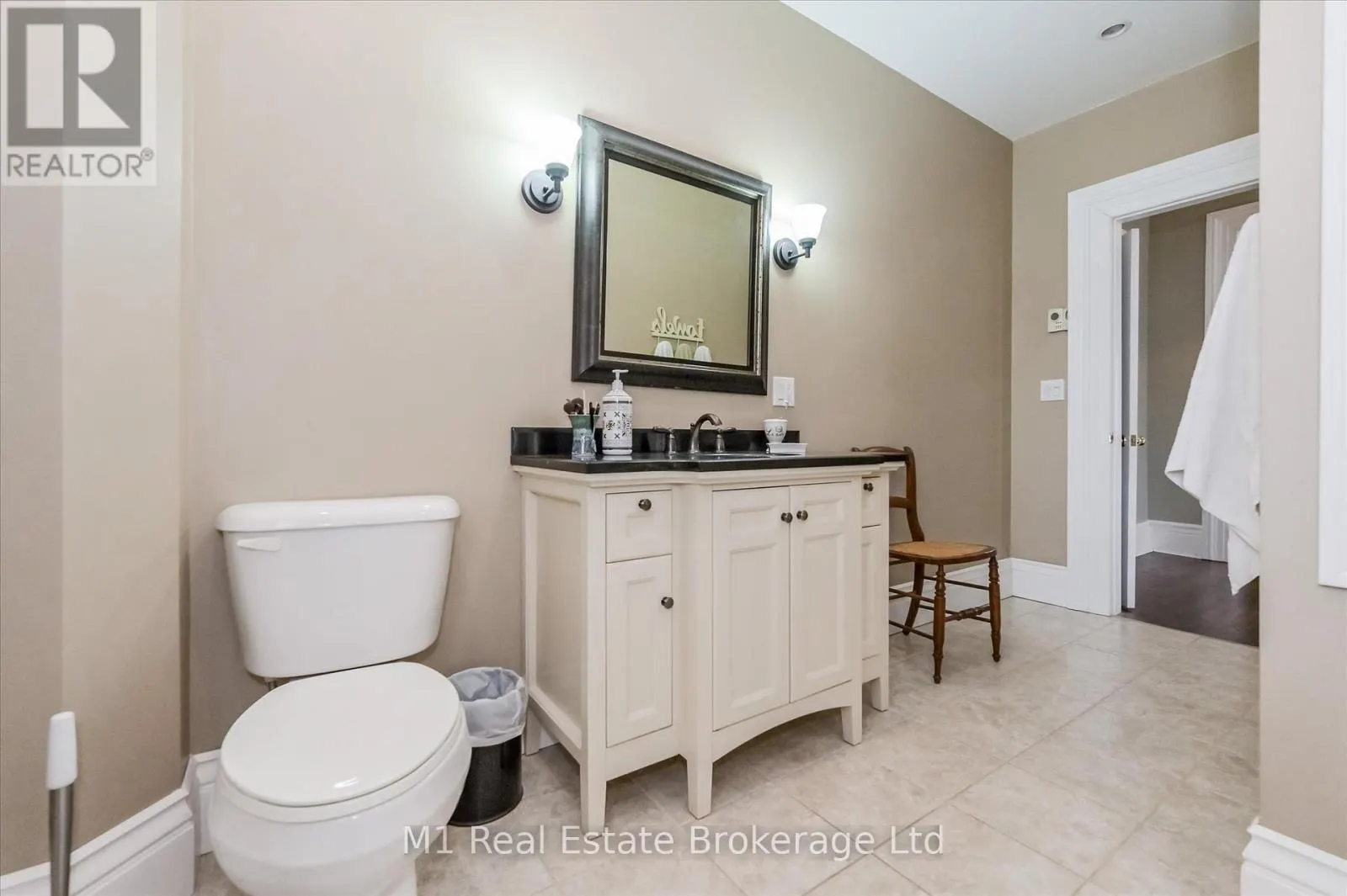 119 JOHN STREET W