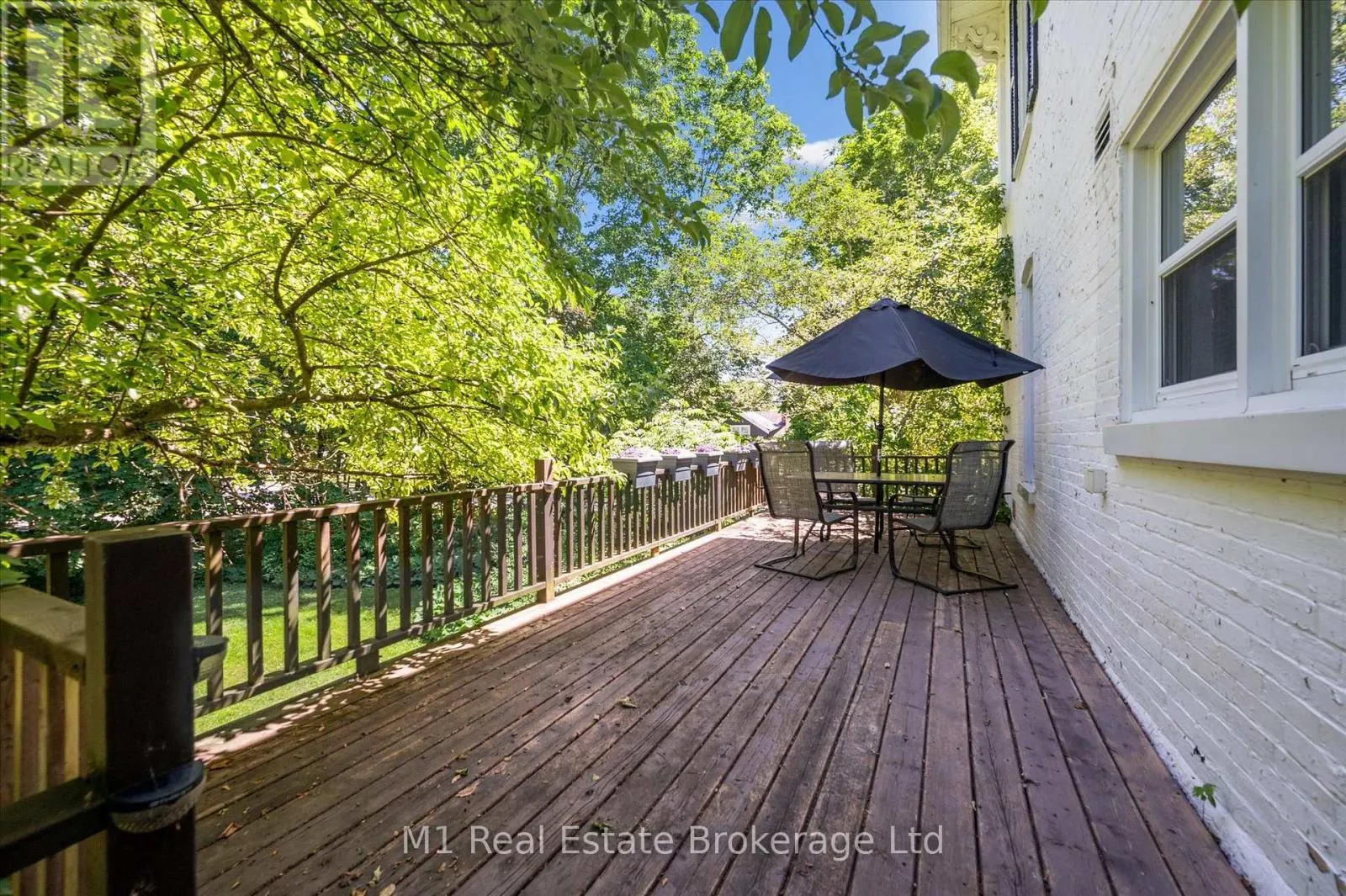 119 JOHN STREET W