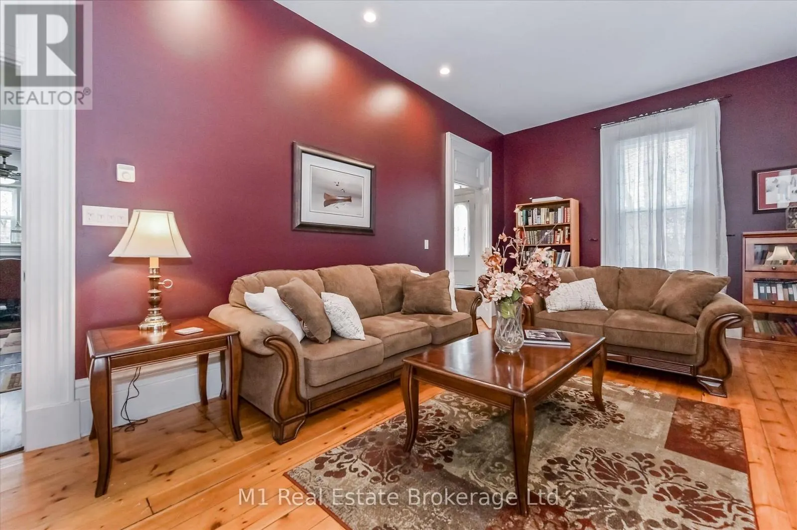 119 JOHN STREET W
