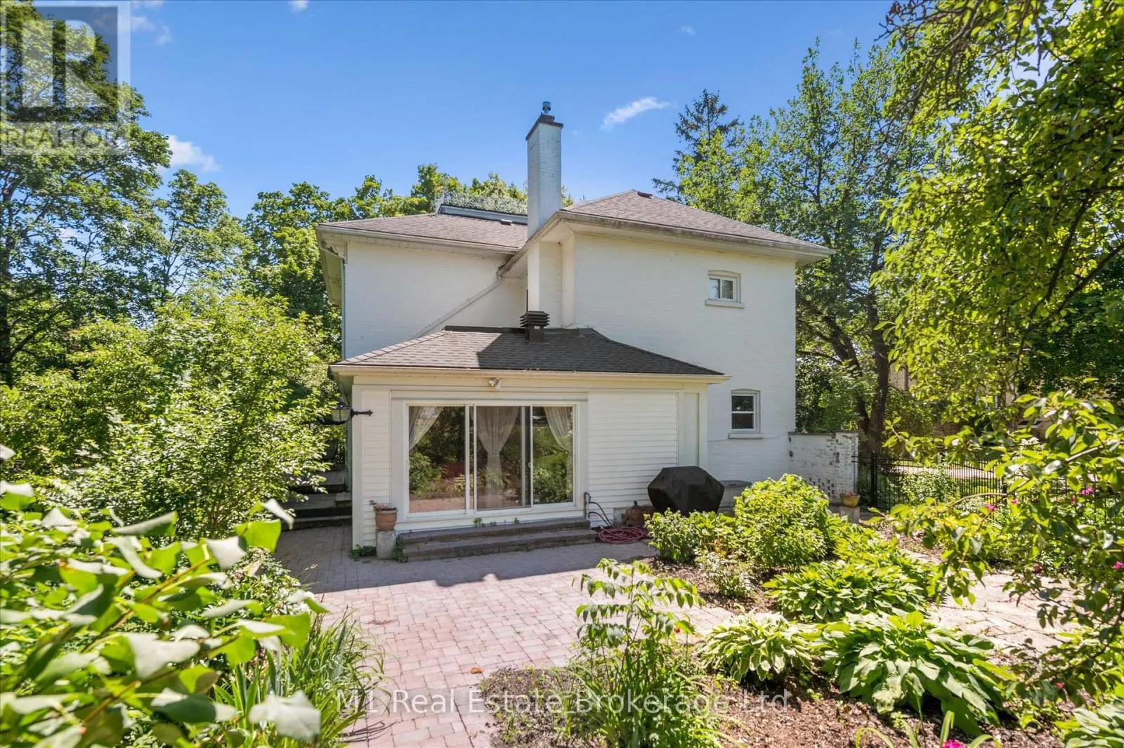 119 JOHN STREET W