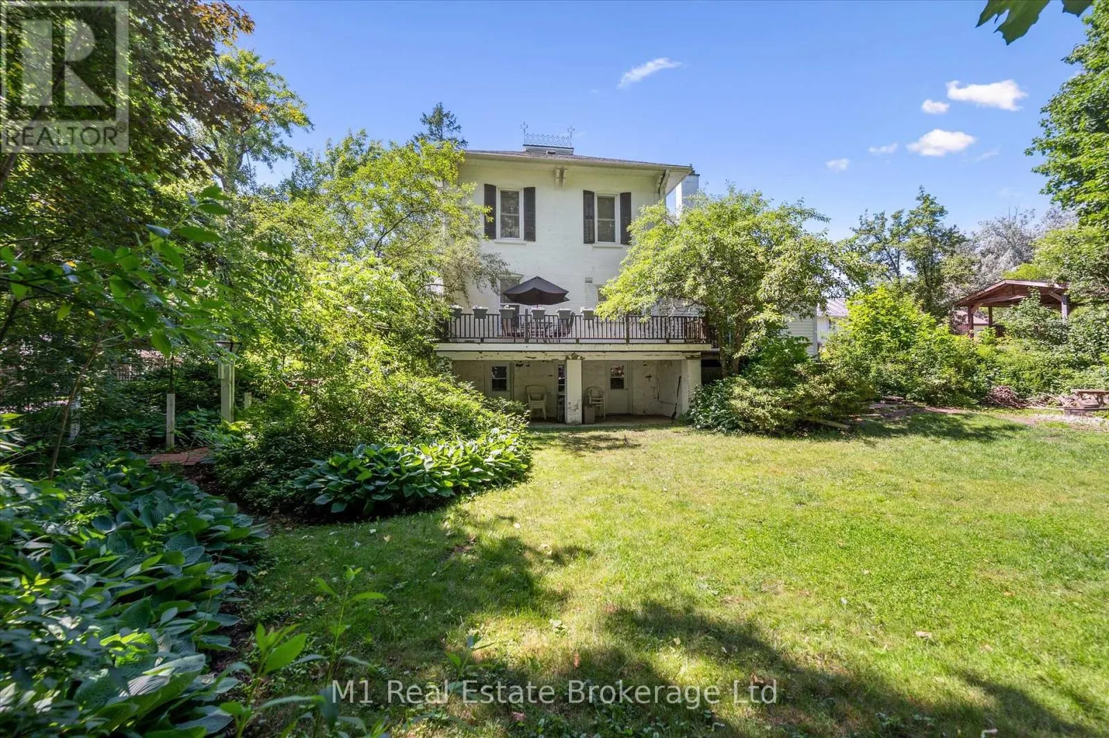 119 JOHN STREET W