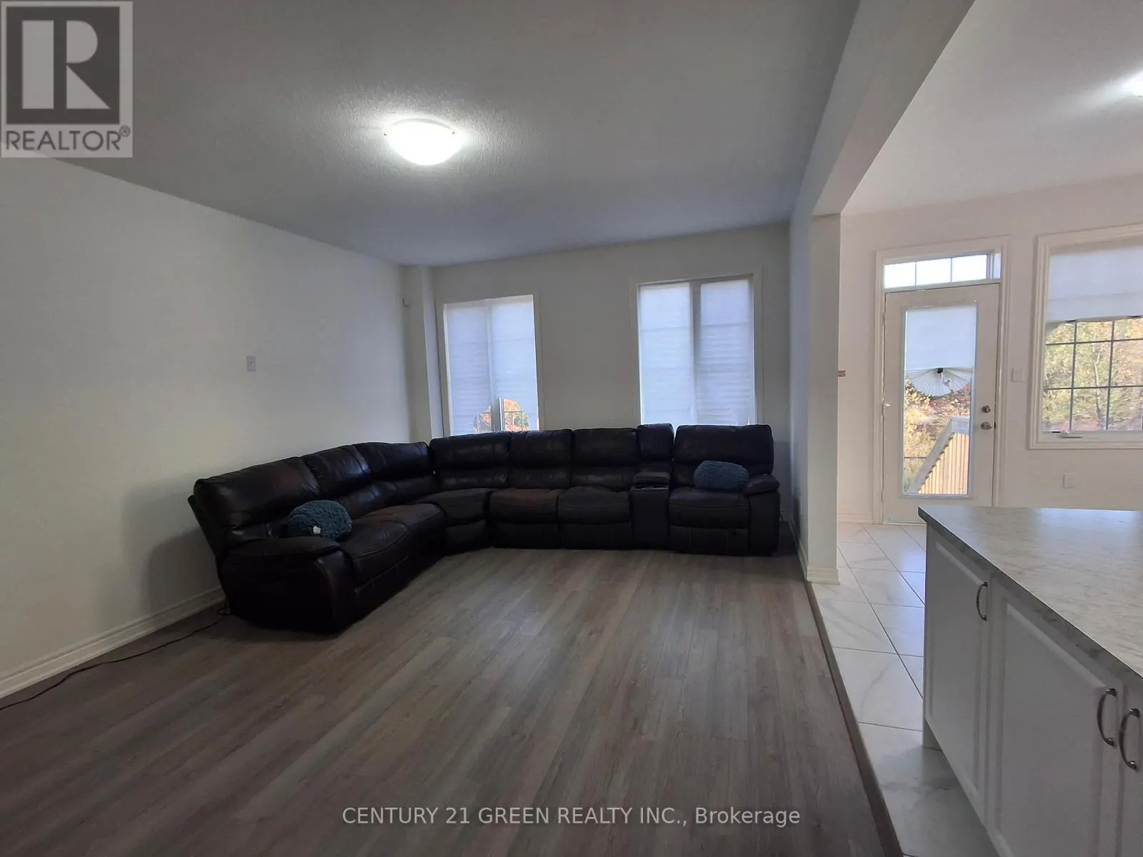 85 RIVERWALK DRIVE N