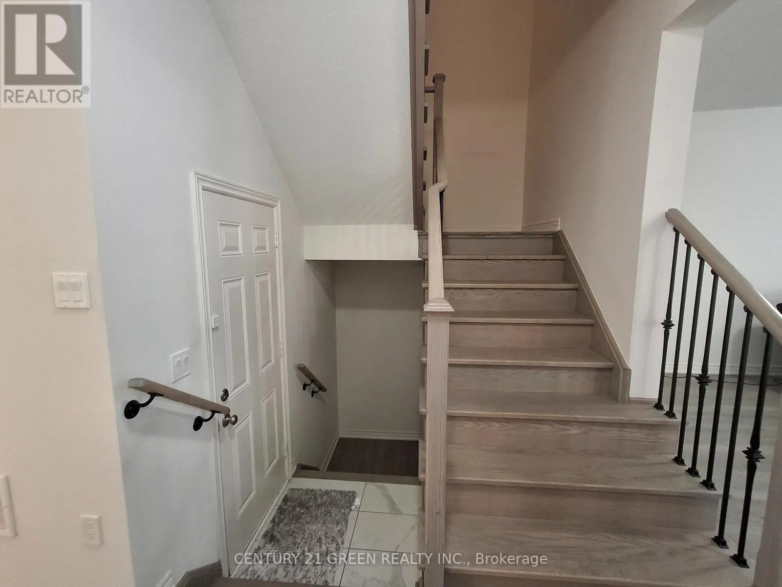 85 RIVERWALK DRIVE N