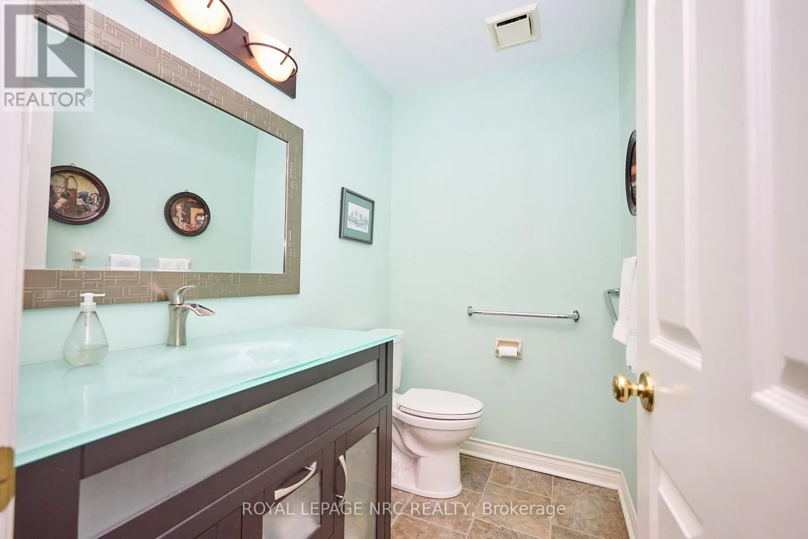 35 - 275 PELHAM ROAD, #35