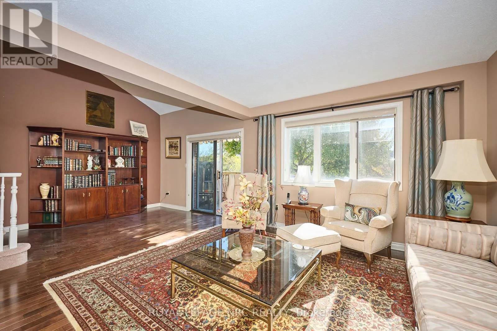 35 - 275 PELHAM ROAD, #35